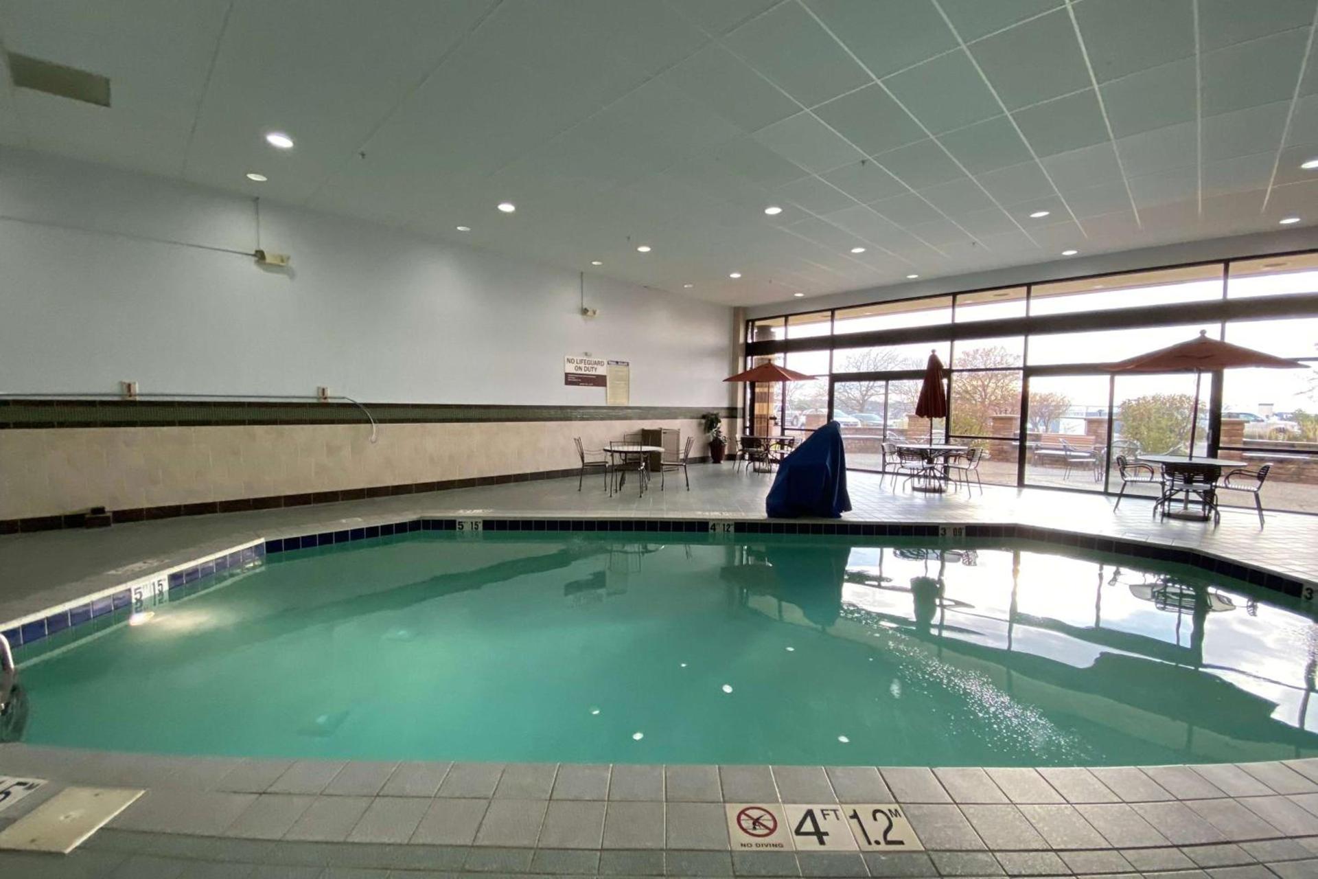 Wyndham Minneapolis South Burnsville photo 4