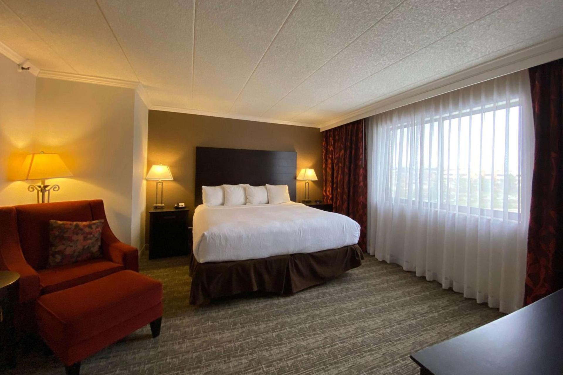 Wyndham Minneapolis South Burnsville photo 25