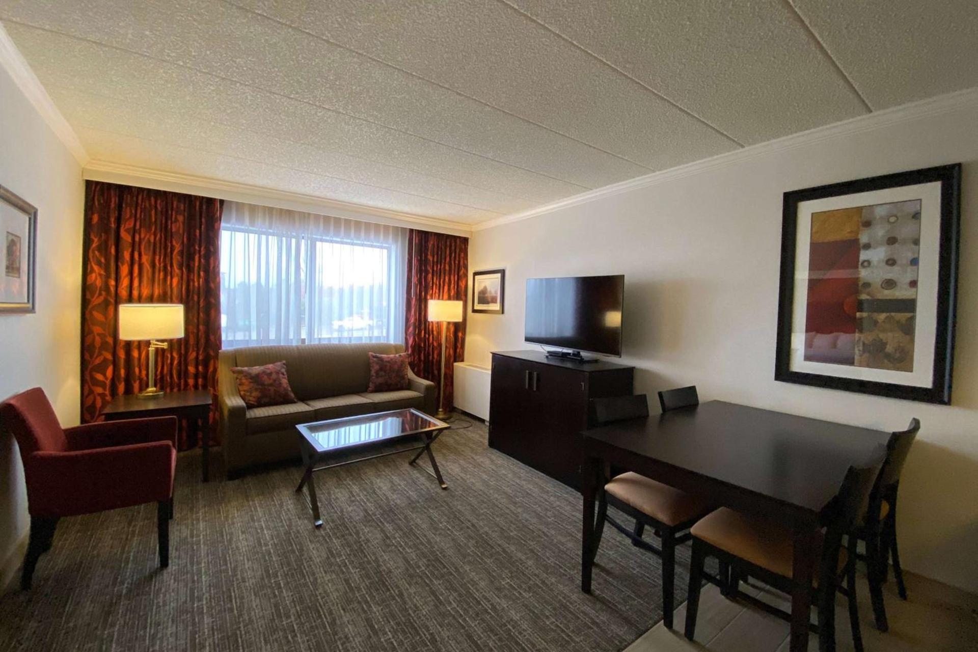 Wyndham Minneapolis South Burnsville photo 27