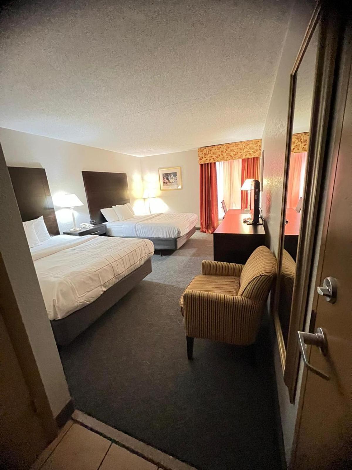 La Quinta by Wyndham Salina photo 66