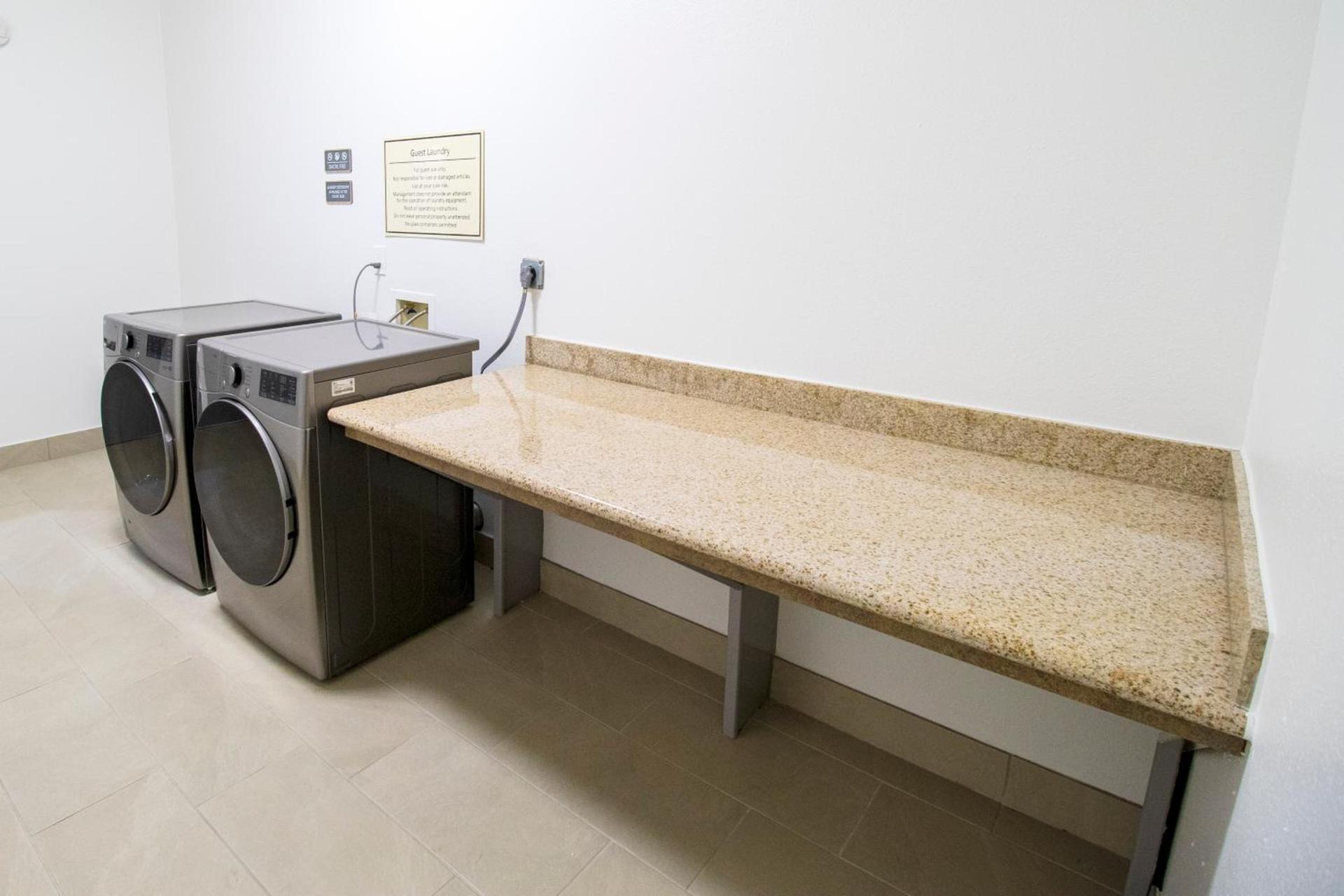 Comfort Inn & Suites Schulenburg photo 23