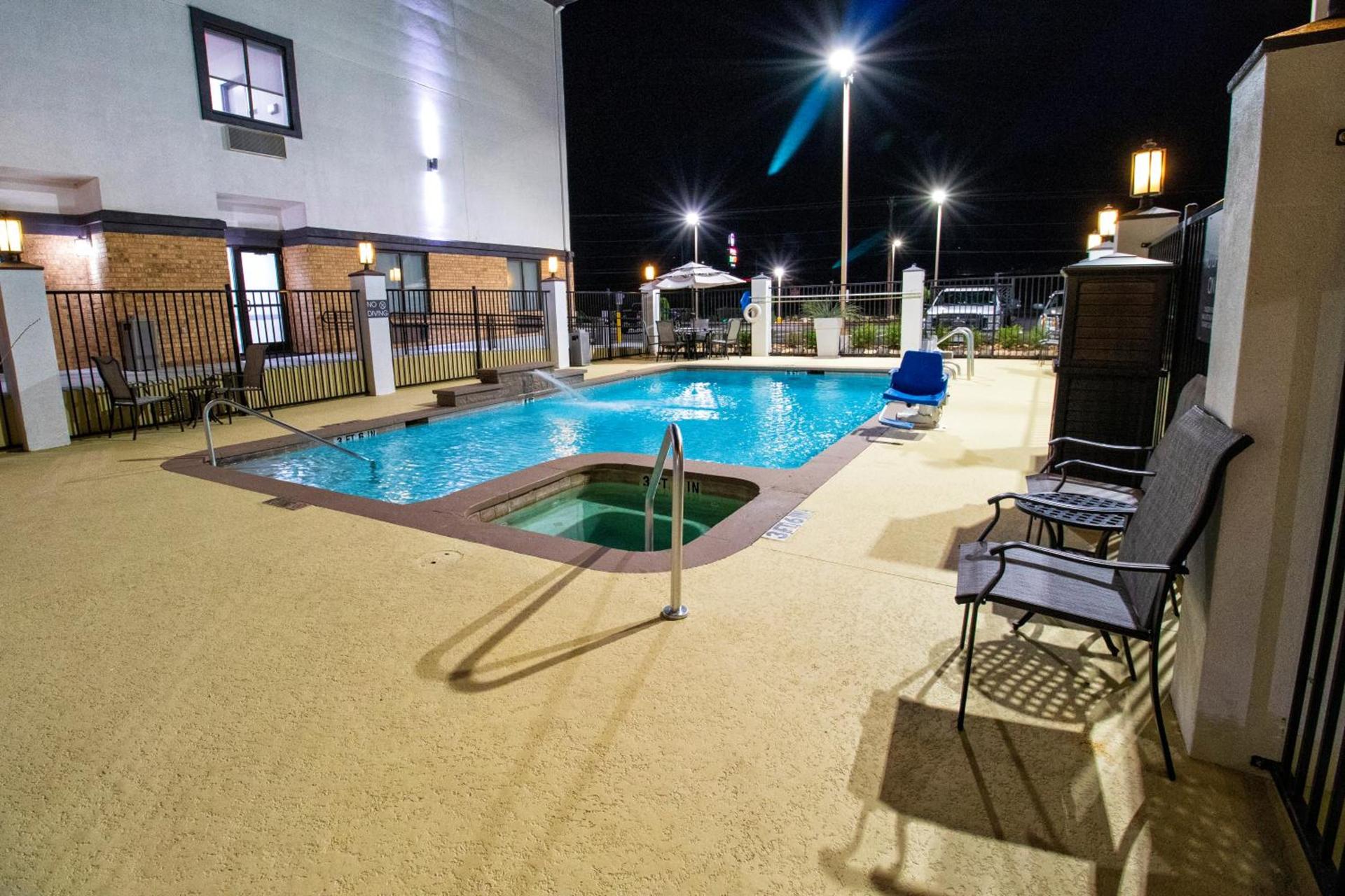 Comfort Inn & Suites Schulenburg photo 34
