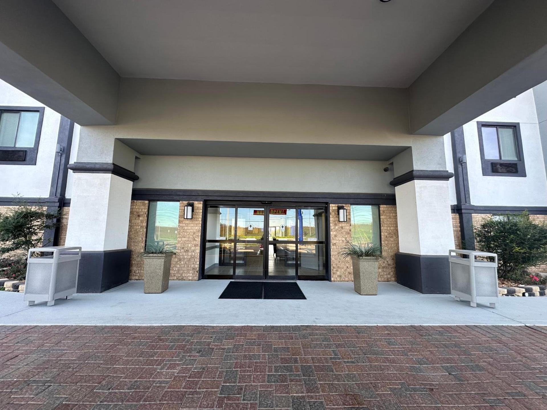 Comfort Inn & Suites Schulenburg photo 40
