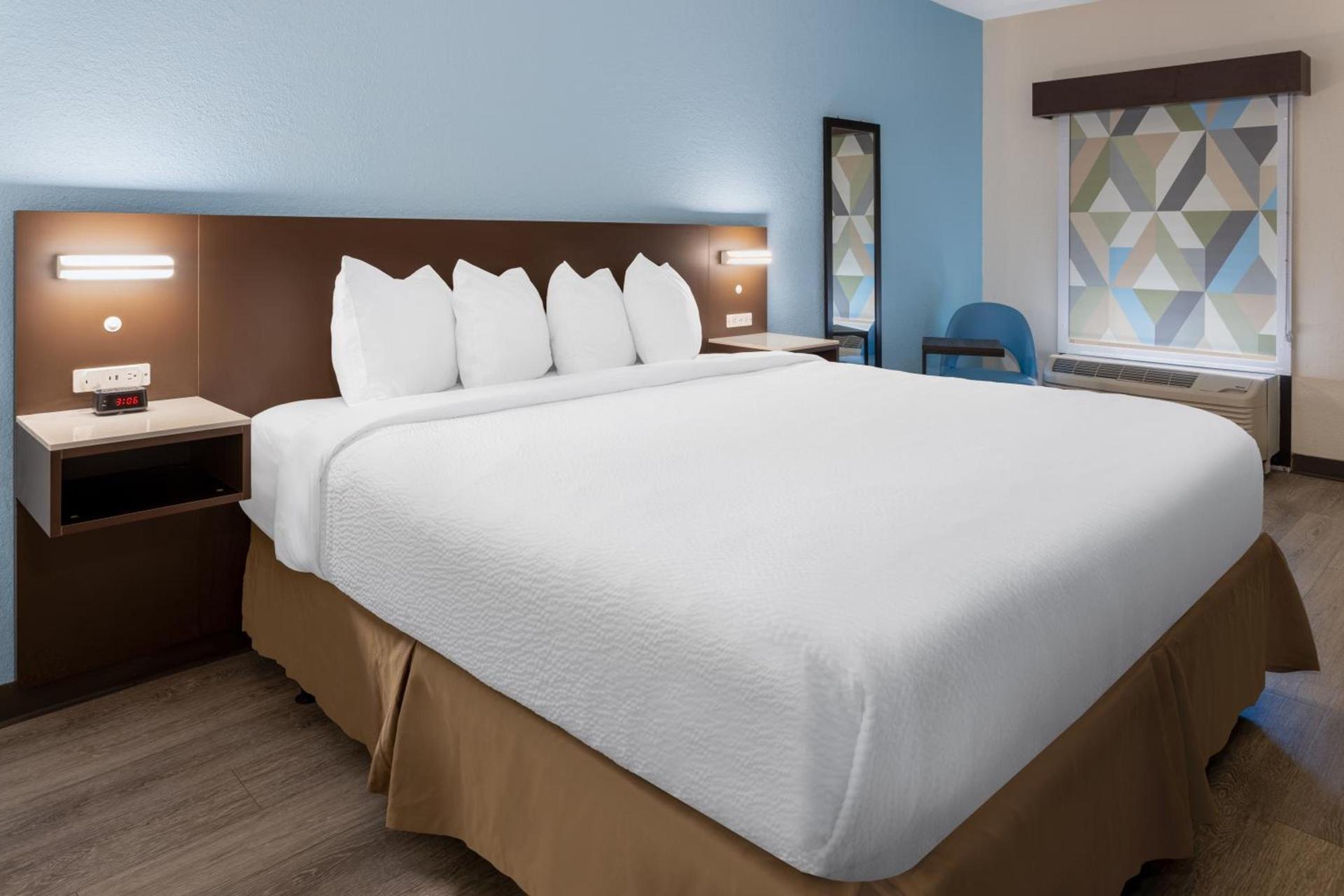Studio 6 Suites Jacksonville, NC - Camp LeJeune photo 40
