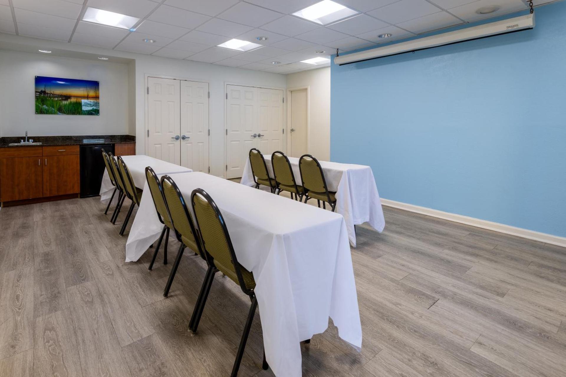 Studio 6 Suites Jacksonville, NC - Camp LeJeune photo 63
