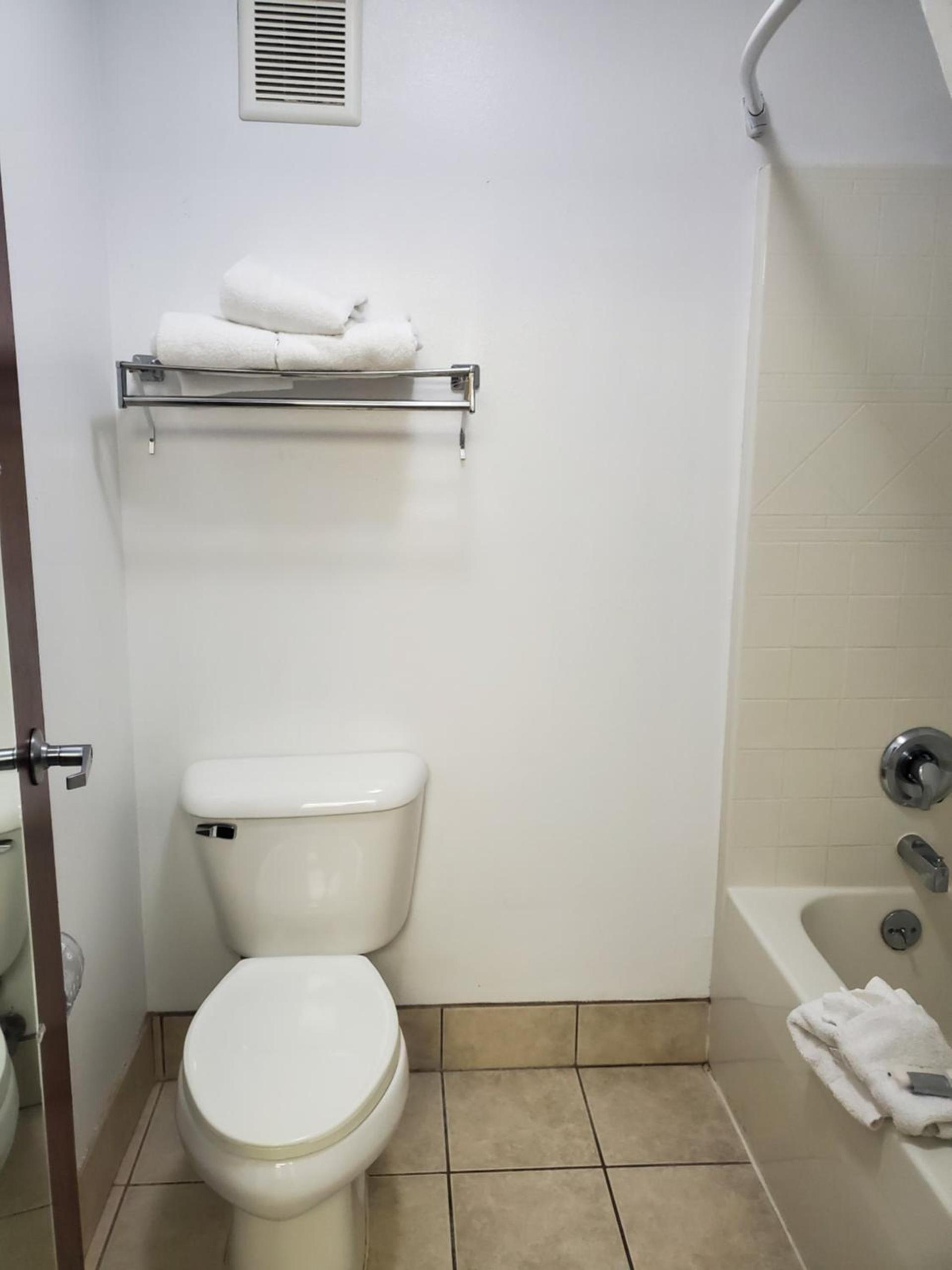 Omak Inn photo 16