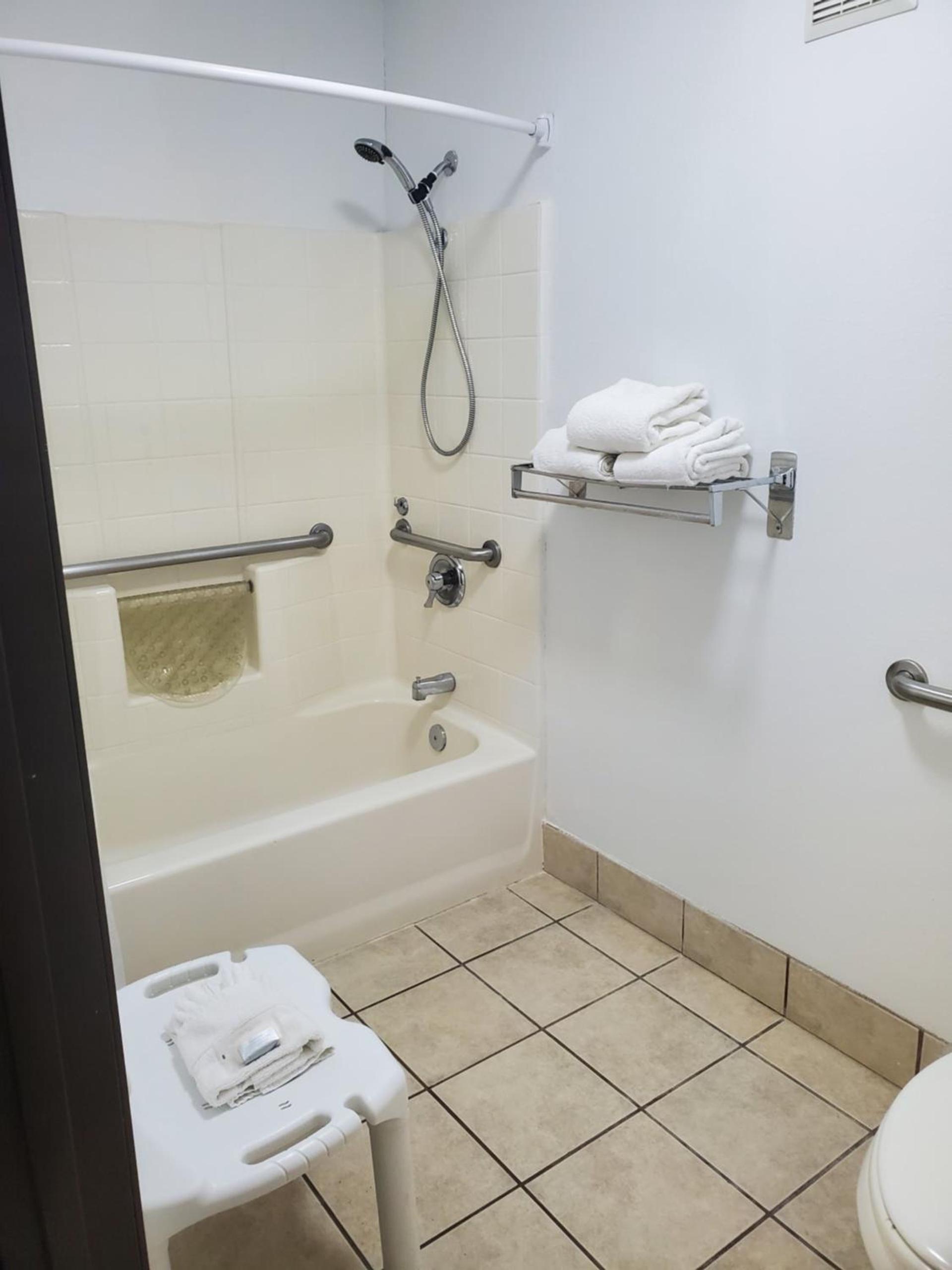 Omak Inn photo 20