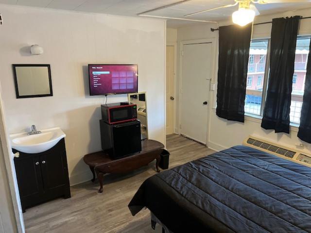 Spruce Pine Inn photo 15