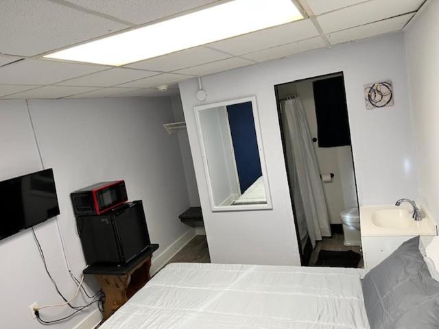 Spruce Pine Inn photo 6