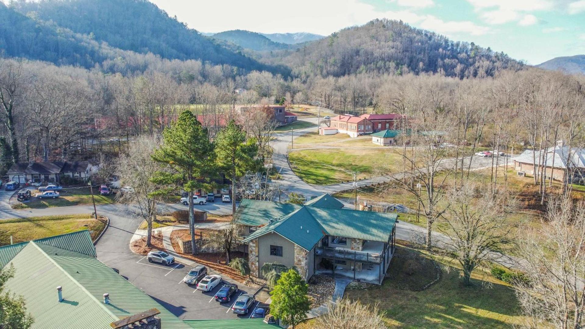 Tremont Lodge & Resort photo 54