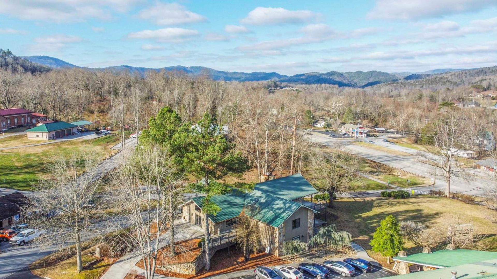 Tremont Lodge & Resort photo 52