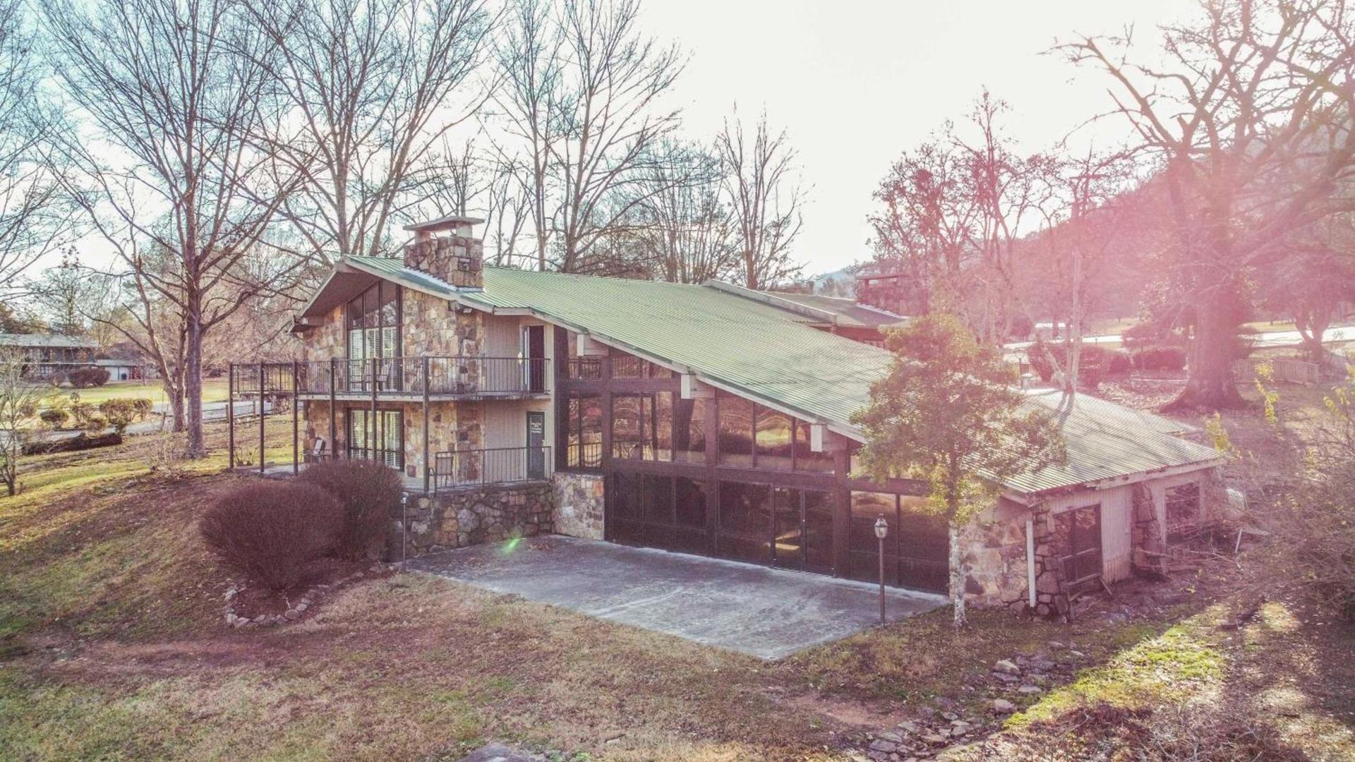 Tremont Lodge & Resort photo 48