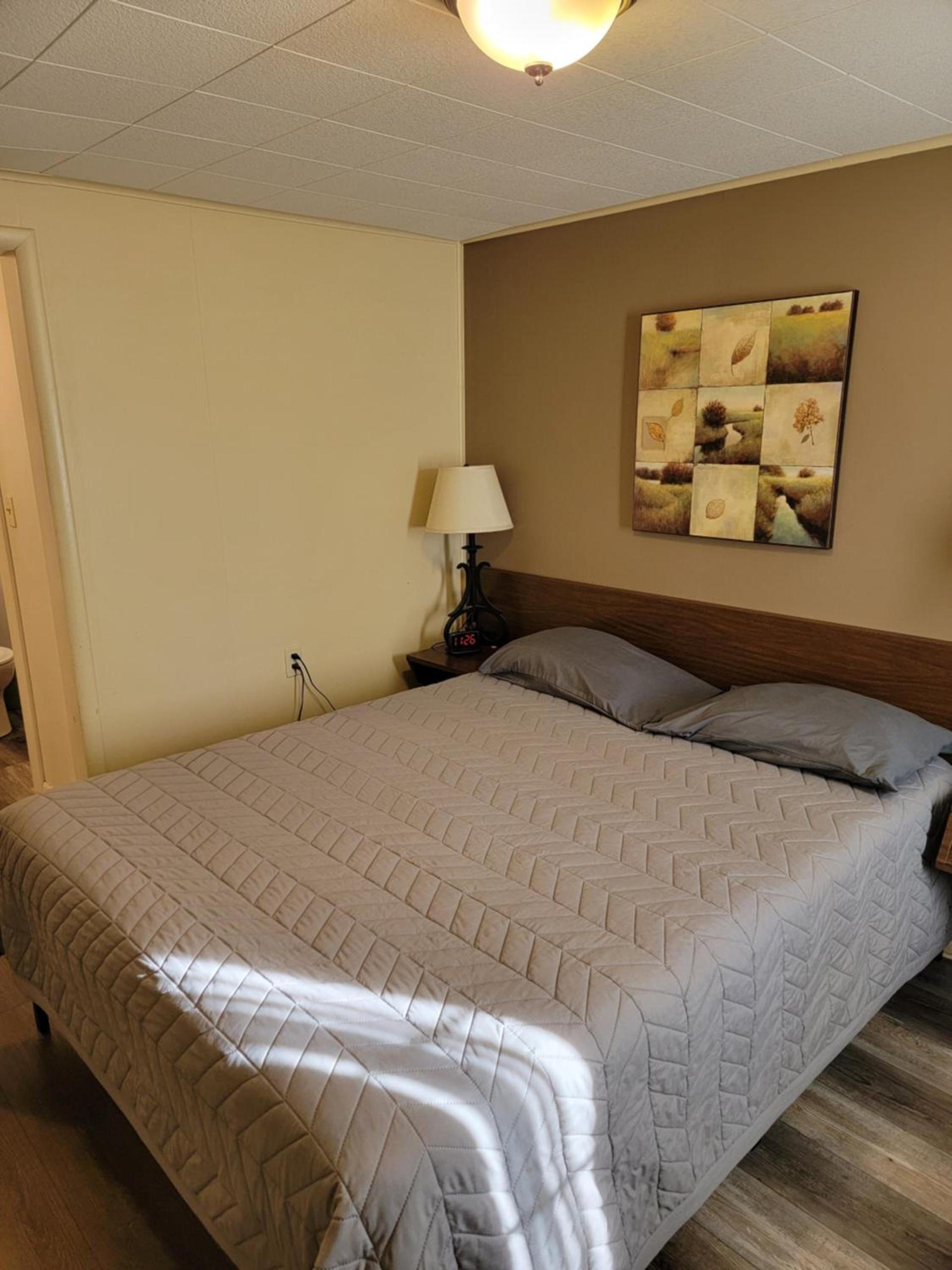 The Willows Motel photo 2