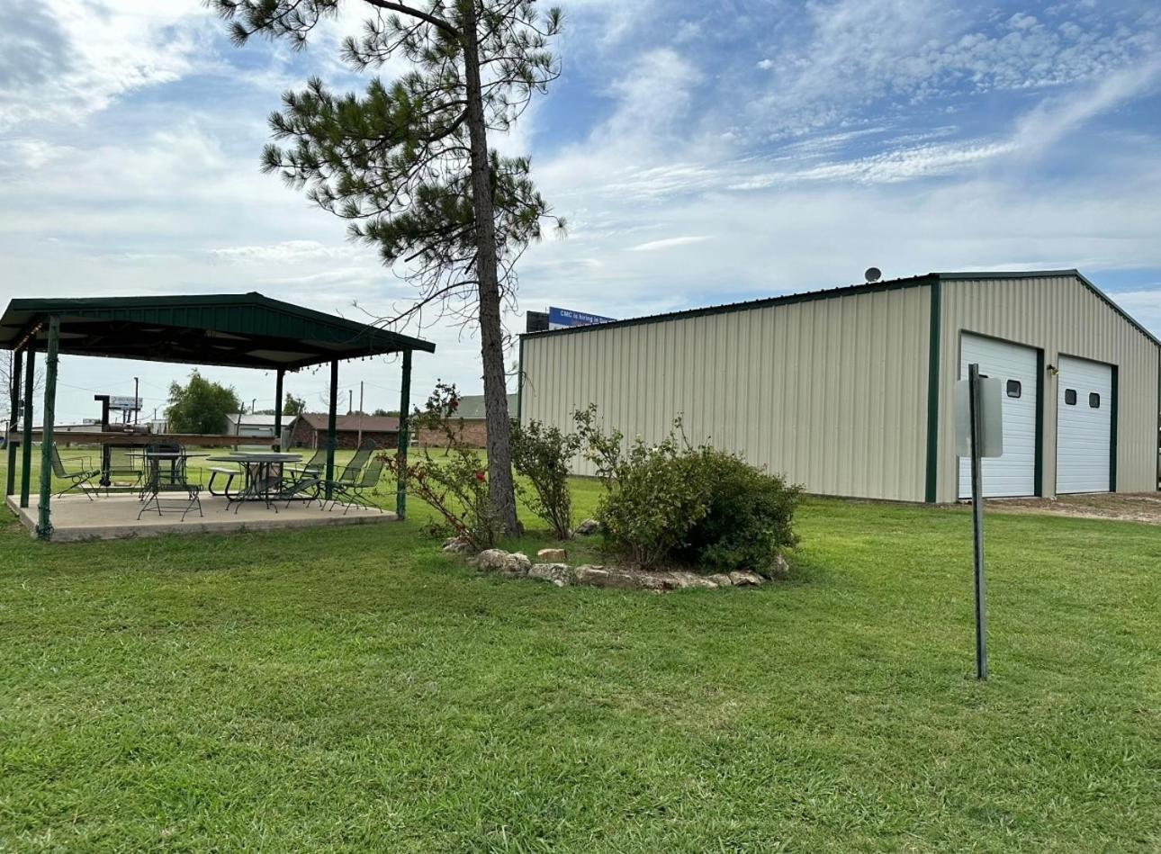 Lakeside Motel, Cabins and RV photo 50