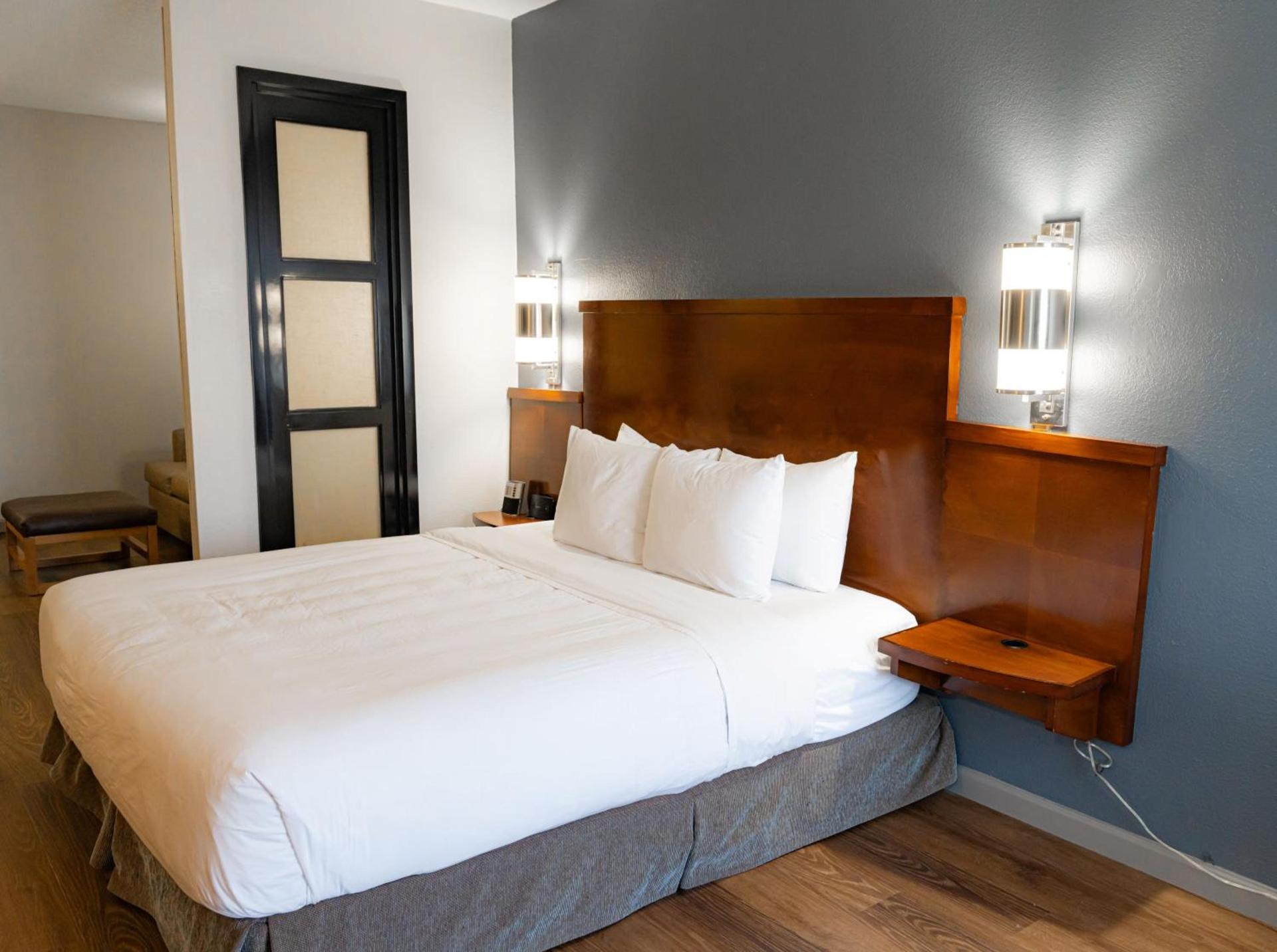 Hyatt Place Atlanta Airport North photo 82