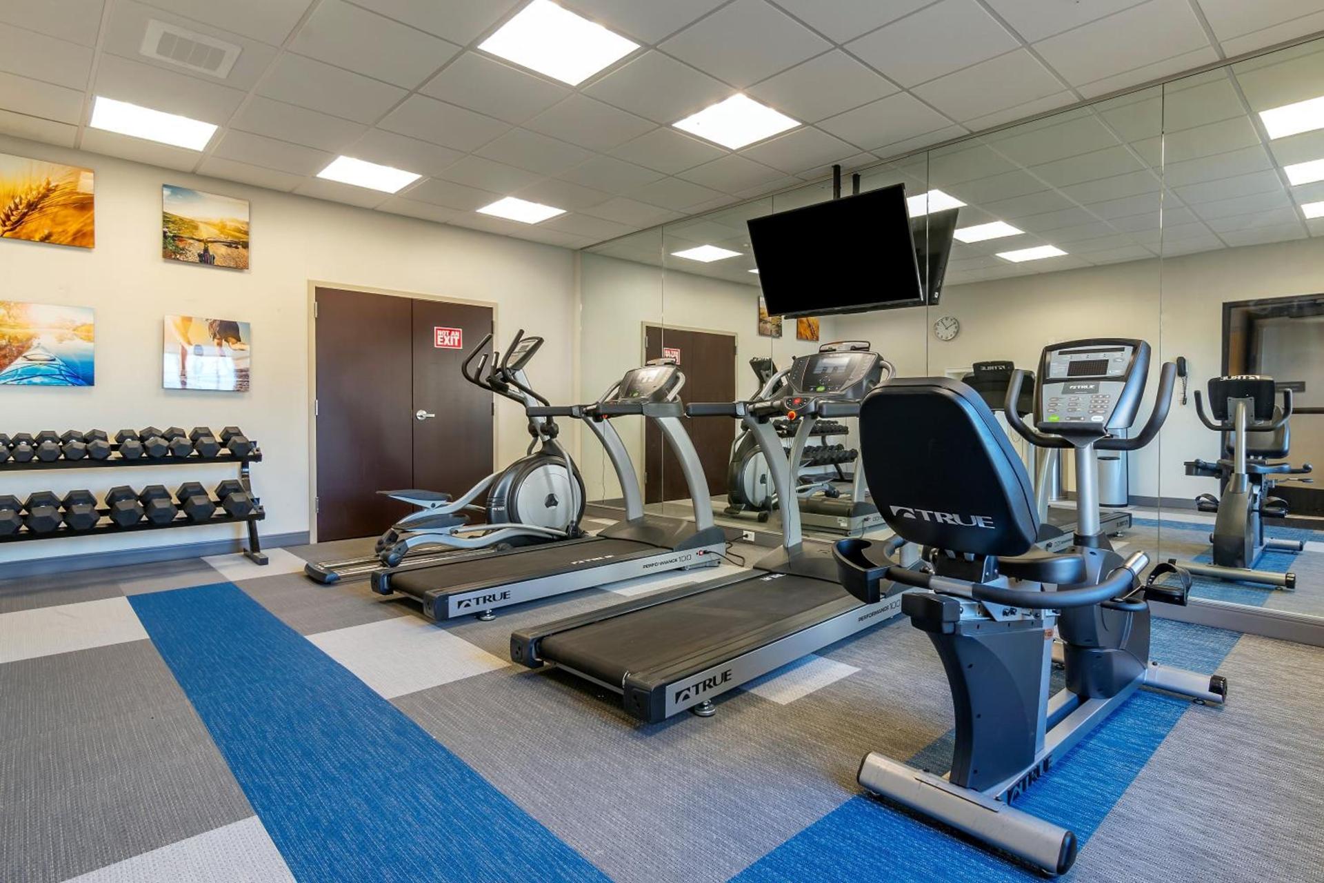 MainStay Suites St Louis Airport photo 52