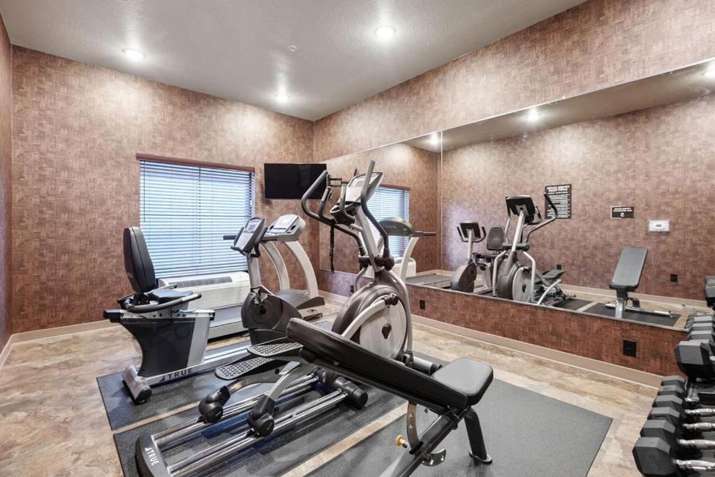 Cobblestone Hotel & Suites - Mosinee photo 19