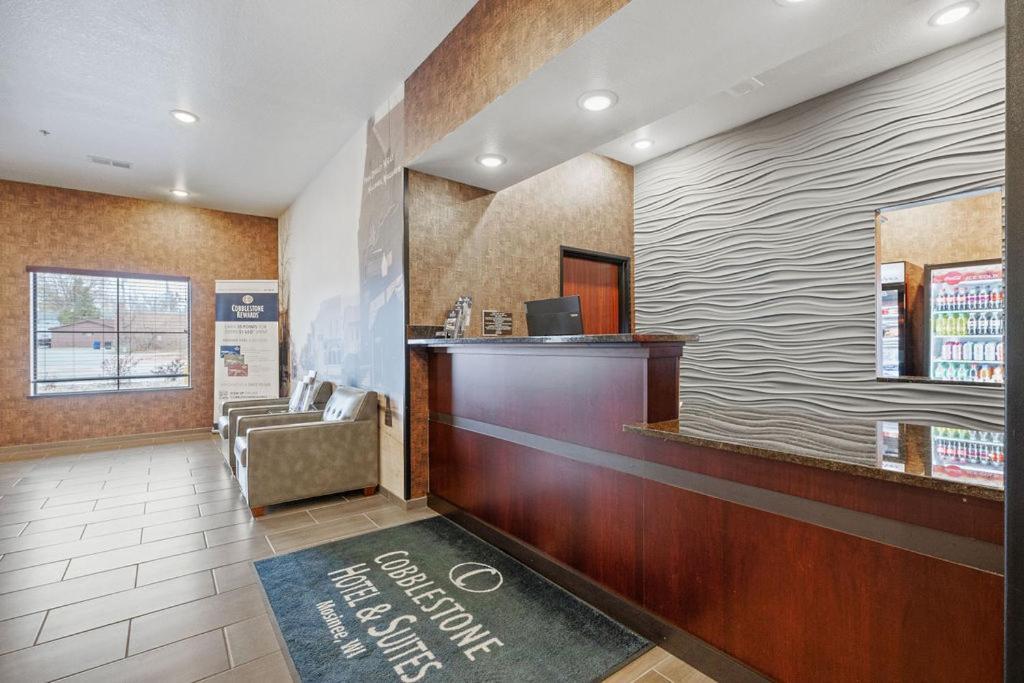Cobblestone Hotel & Suites - Mosinee photo 42