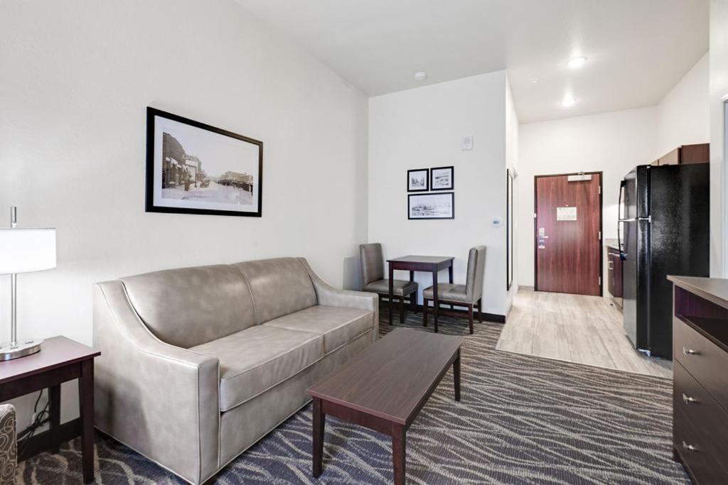 Cobblestone Hotel & Suites - Mosinee photo 71