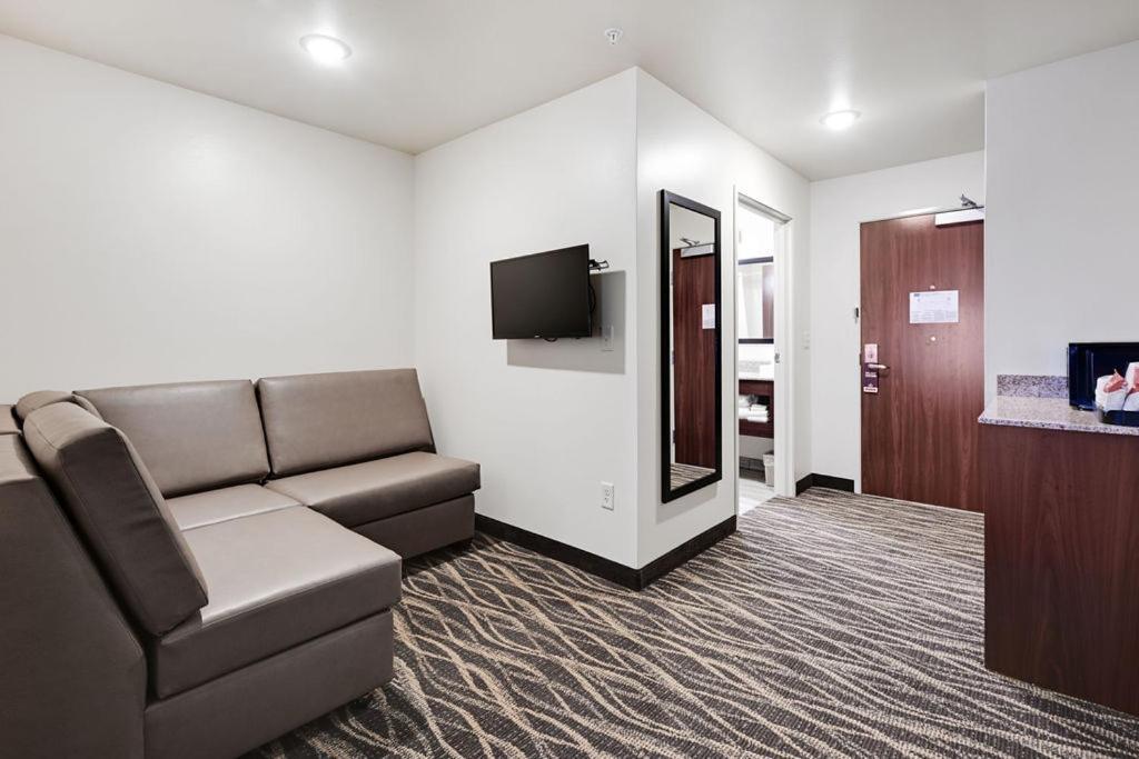 Cobblestone Hotel & Suites - Mosinee photo 98