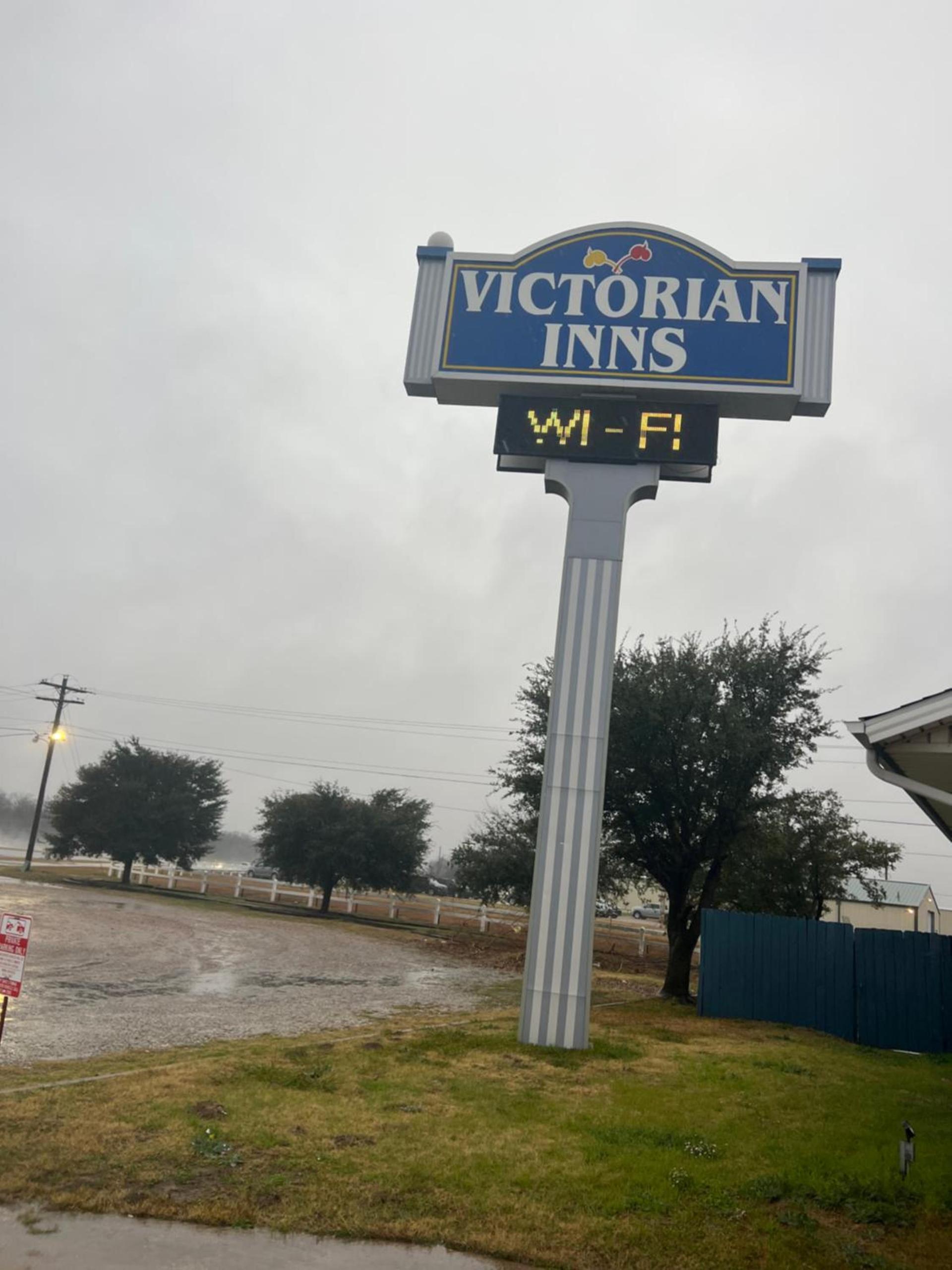 Victorian Inn By OYO Whitesboro US Hwy 82 photo 6