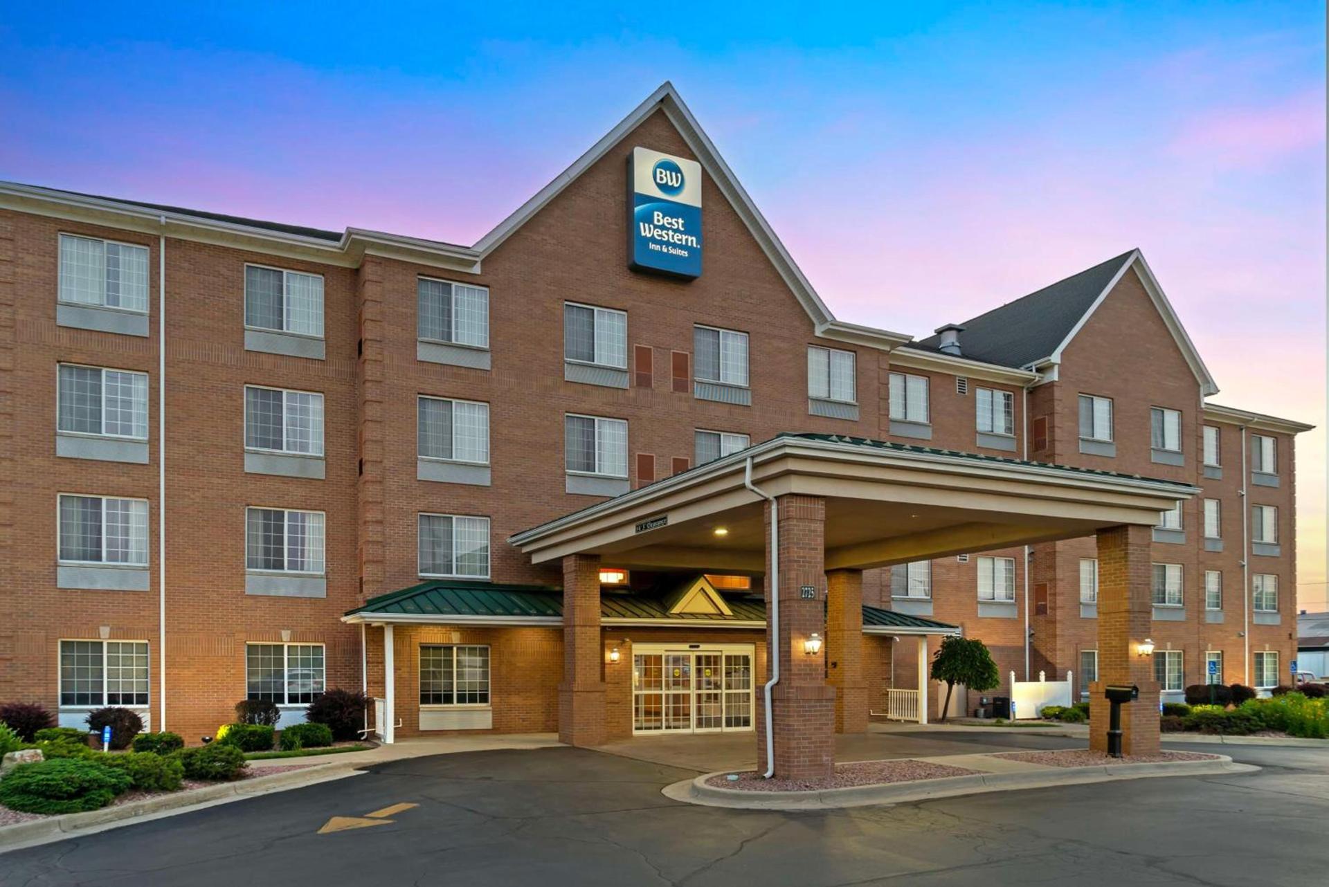 The Grand Select — hotel in Grand Rapids