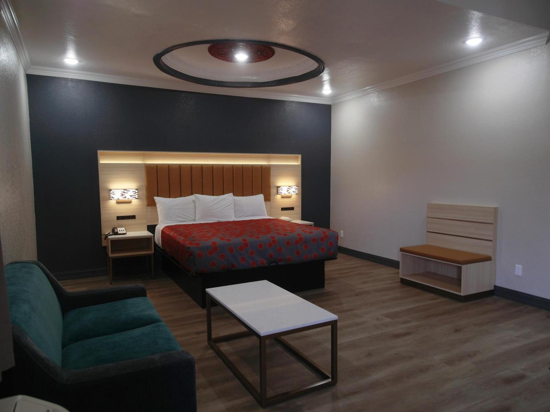 Americas Best Value Inn-Rialto photo 18