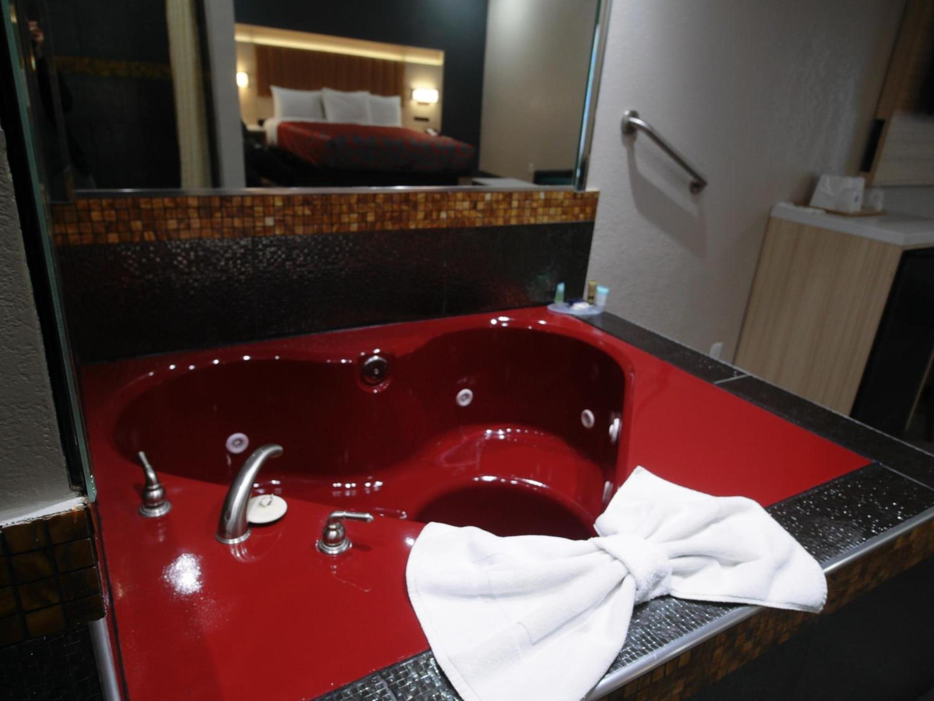 Americas Best Value Inn-Rialto photo 17