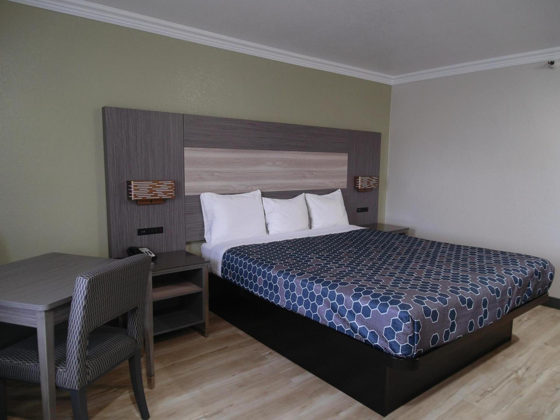 Americas Best Value Inn-Rialto photo 24