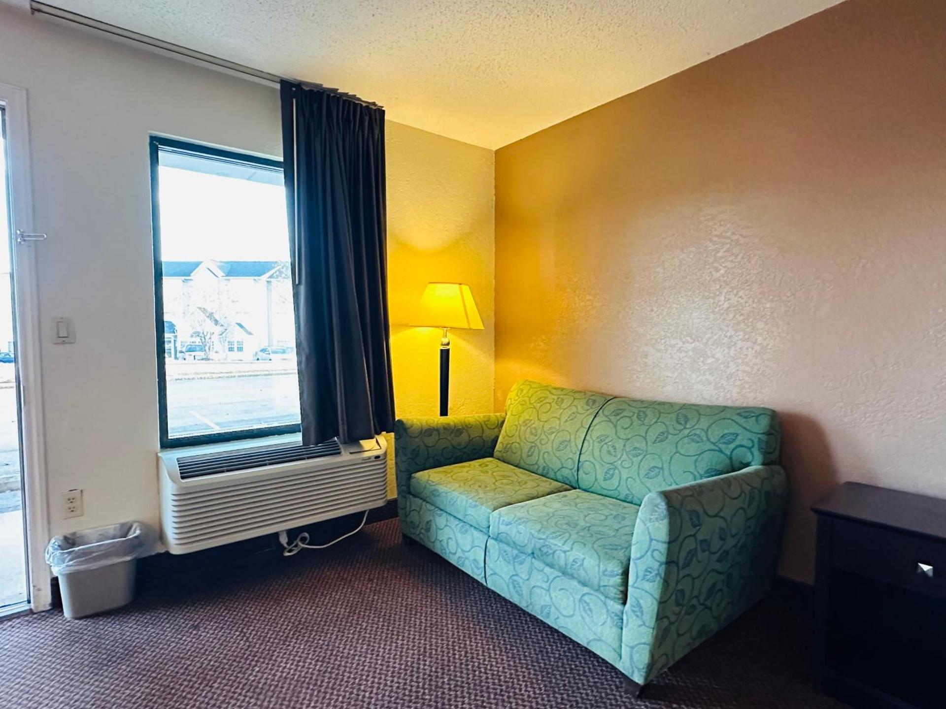 Econo Lodge Kannapolis - Concord photo 26
