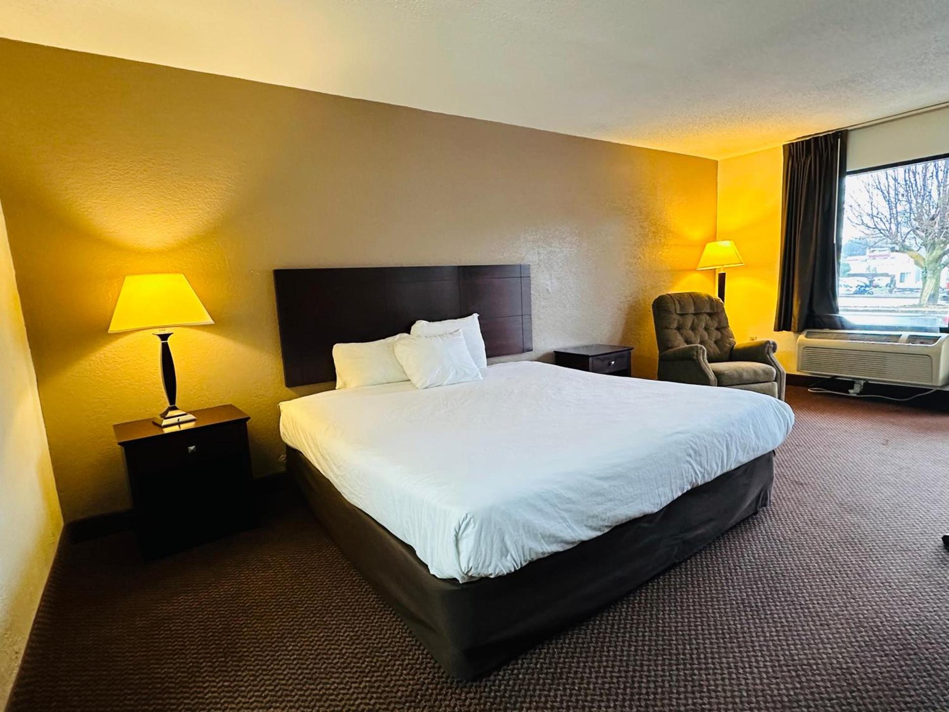 Econo Lodge Kannapolis - Concord photo 18