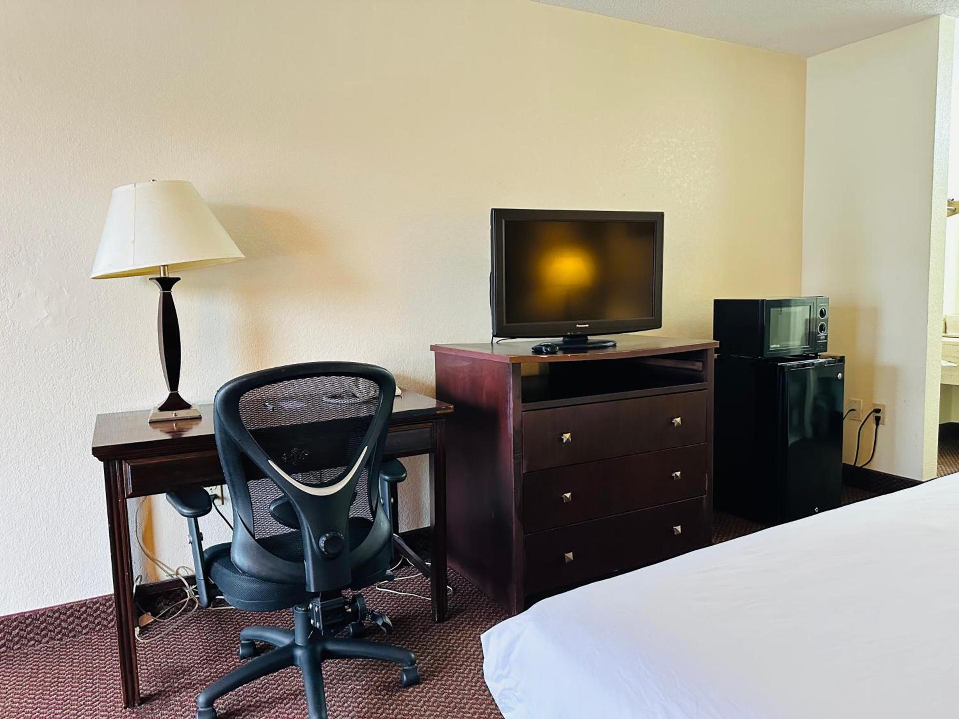 Econo Lodge Kannapolis - Concord photo 19