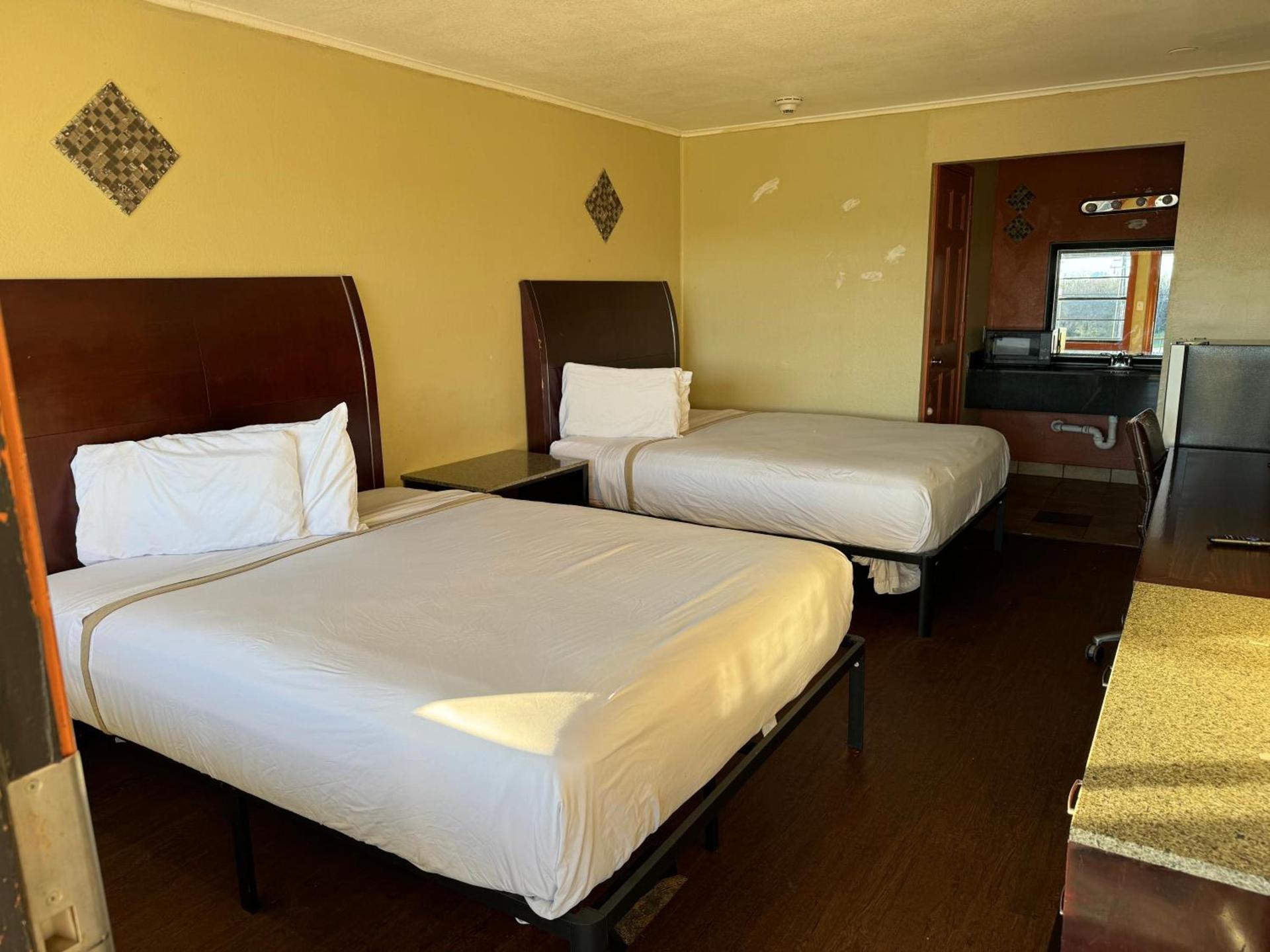 Eagle Inn photo 5