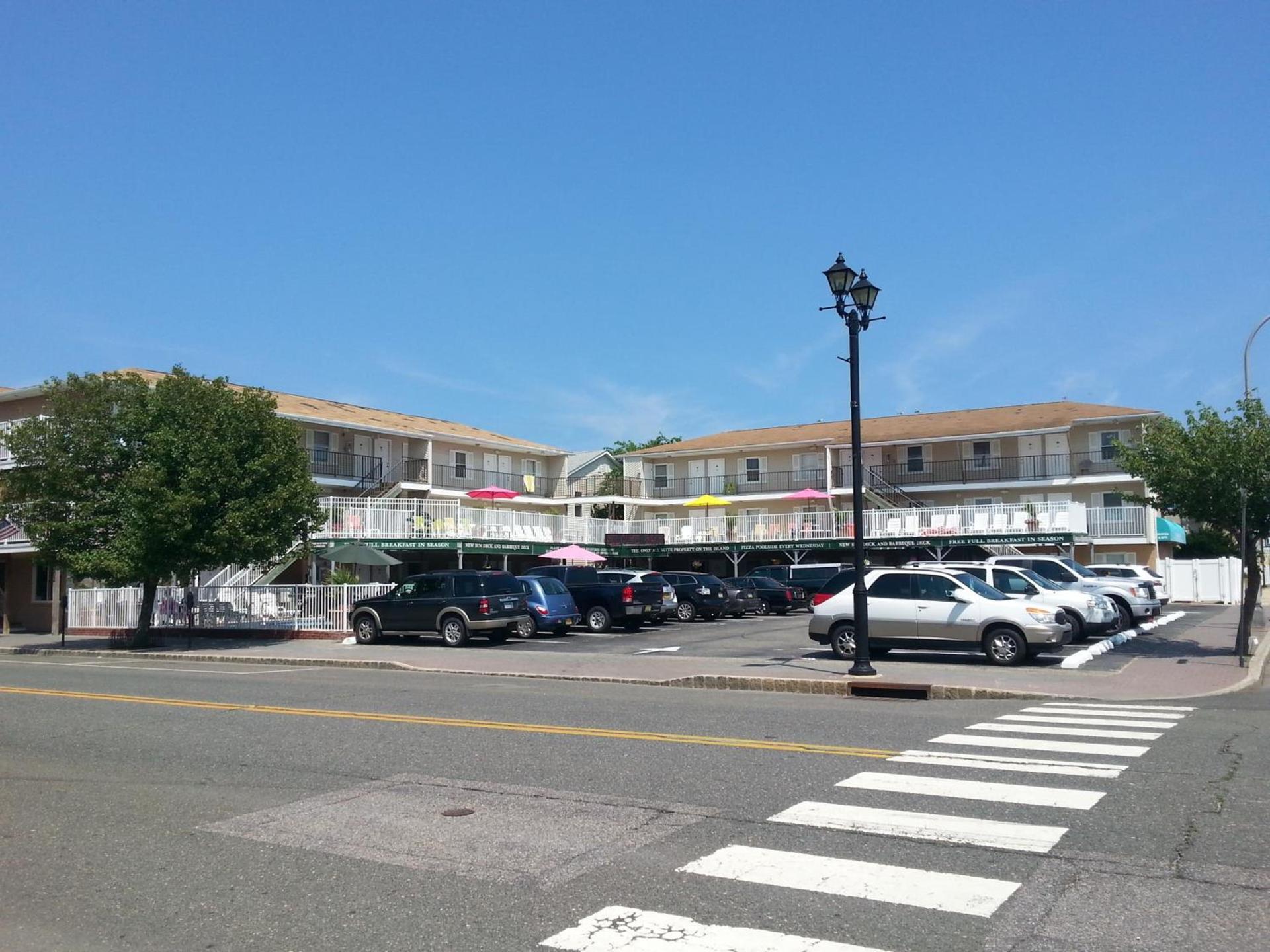 Sunrise Motel photo 41