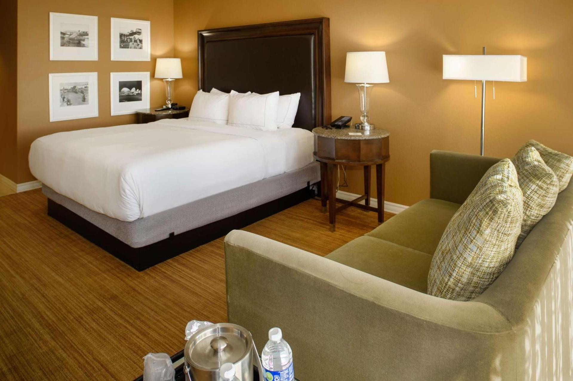 Hilton St. Louis Airport photo 13