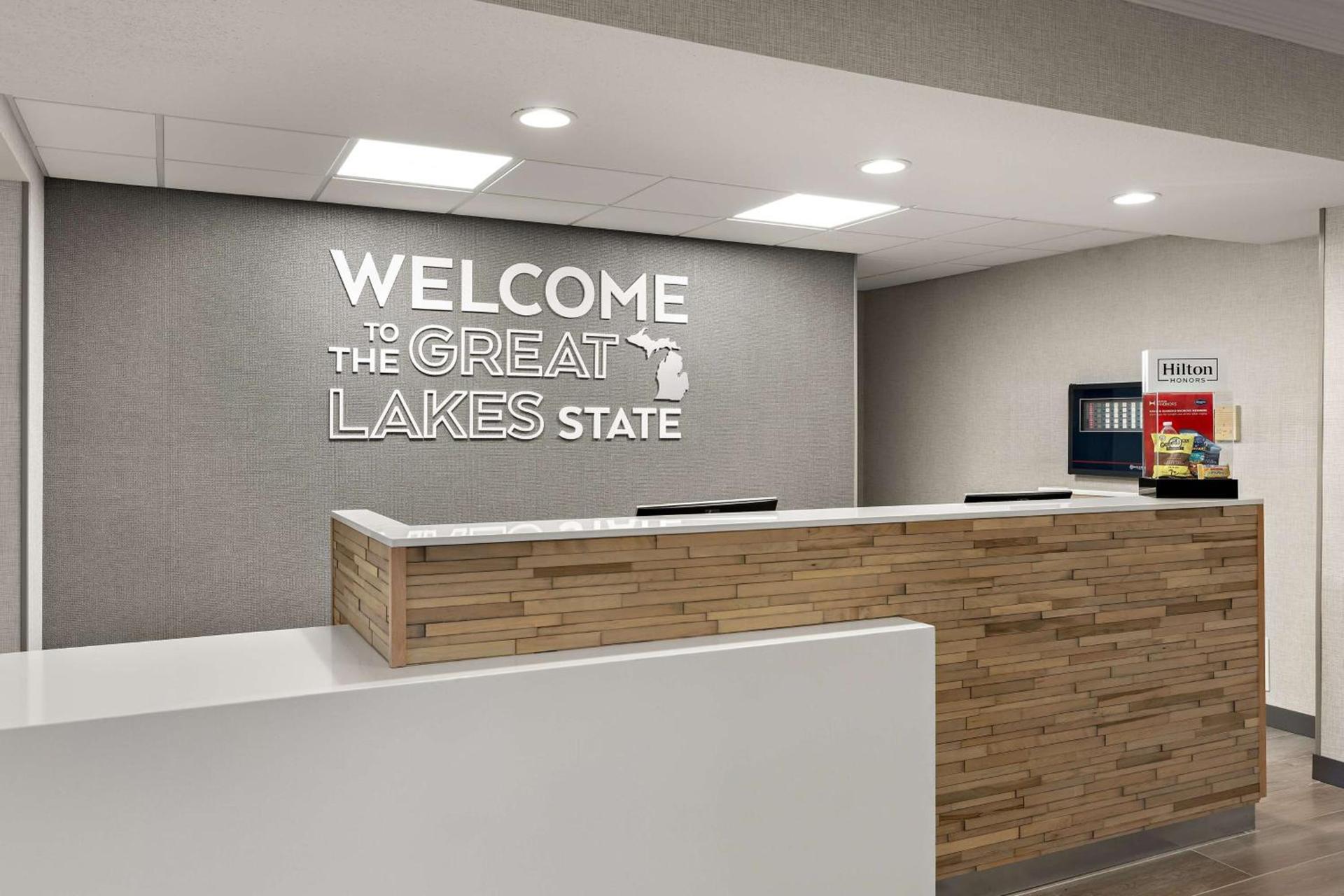 Hampton Inn & Suites Petoskey photo 10