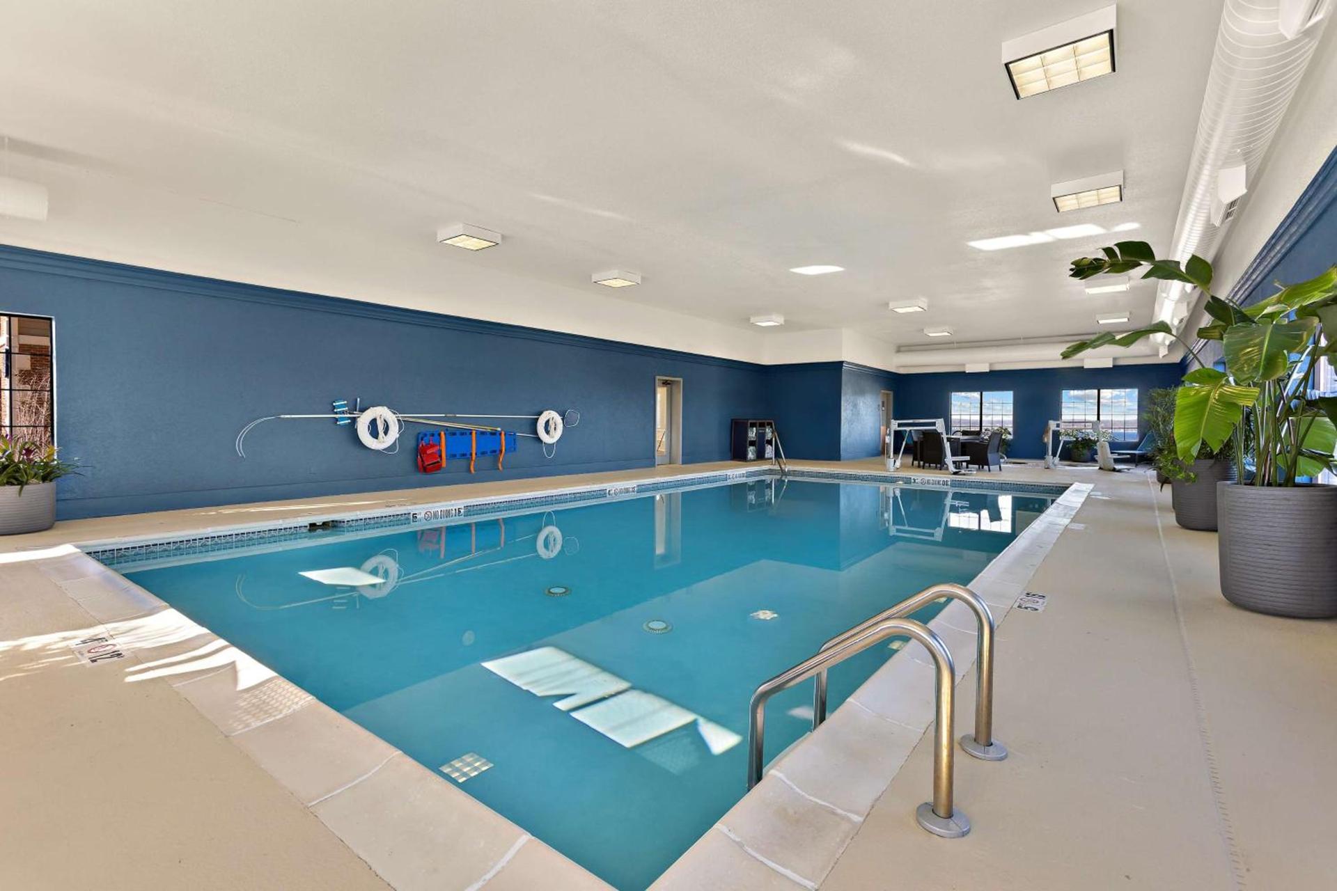 Hampton Inn & Suites Petoskey photo 14