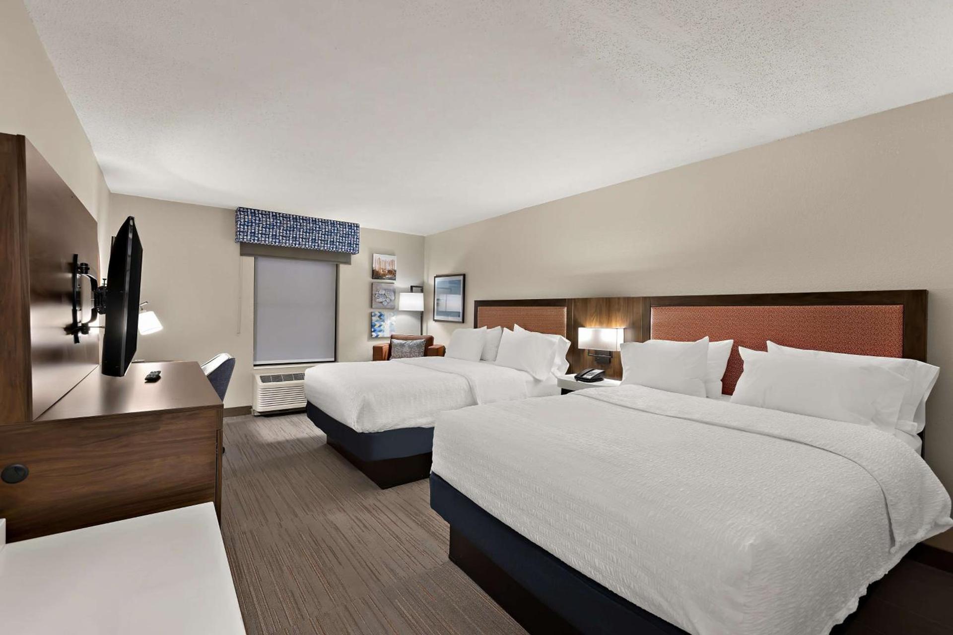 Hampton Inn & Suites Petoskey photo 48