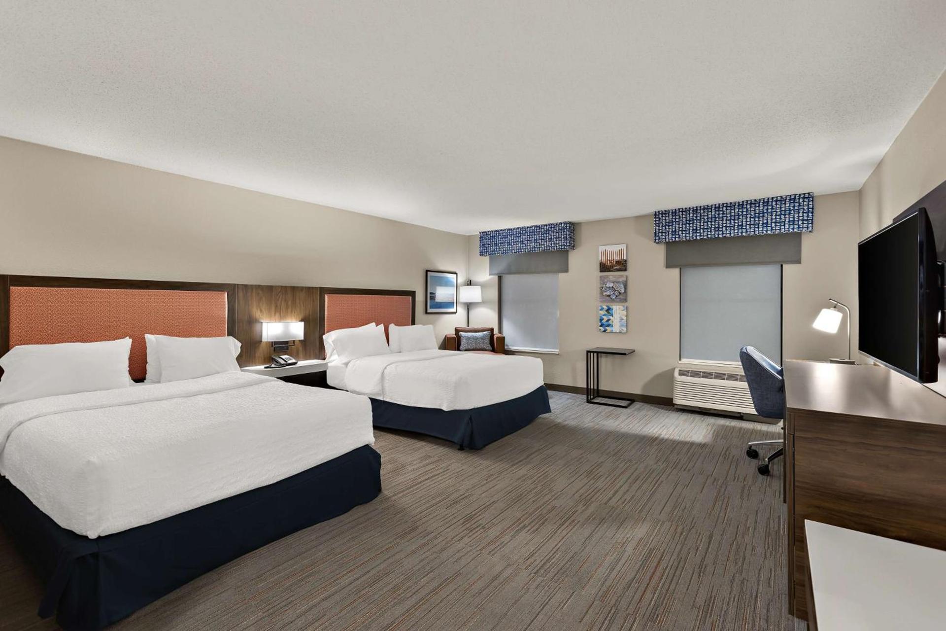 Hampton Inn & Suites Petoskey photo 50