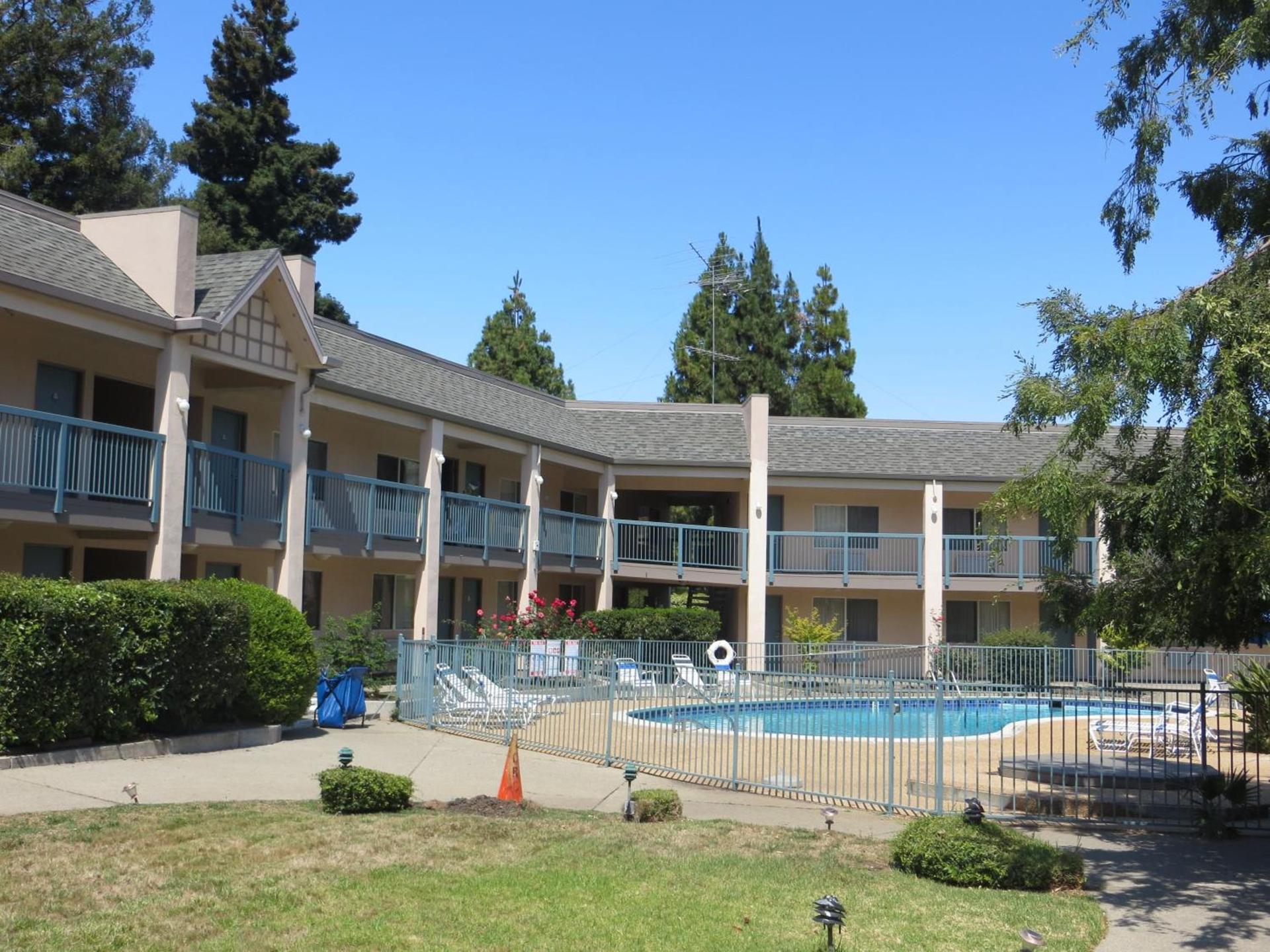 Days Inn by Wyndham Redwood City photo 6