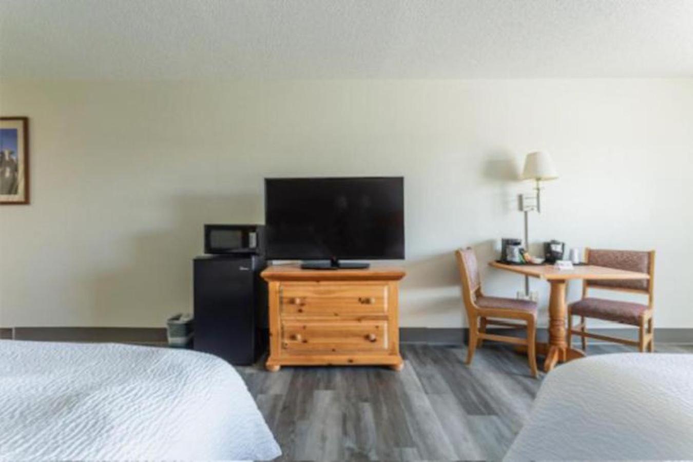 Lancaster Inn & Suites photo 28