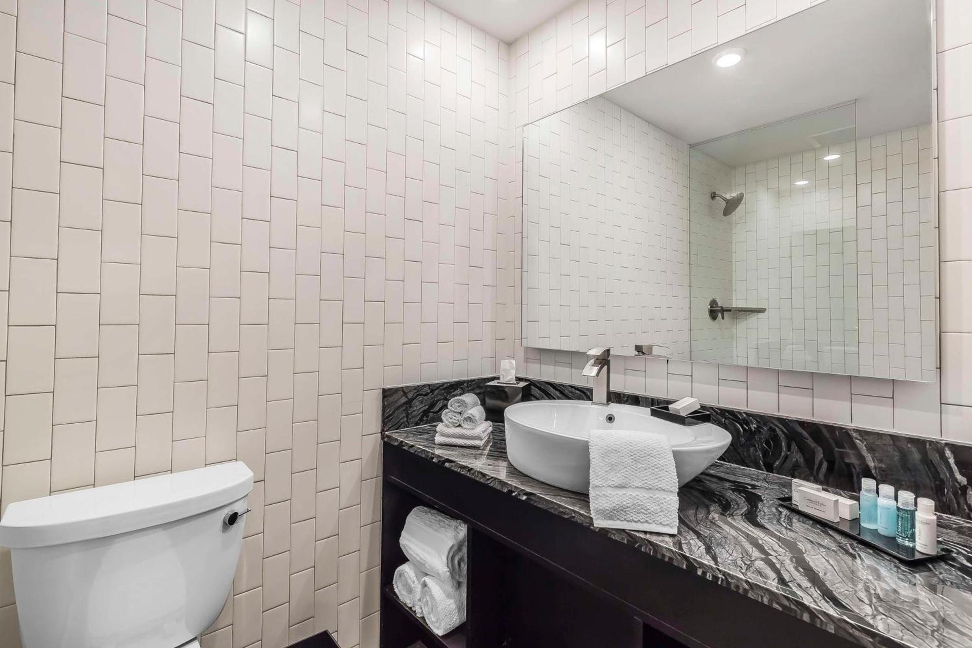 Lorenzo Hotel Dallas, Tapestry Collection by Hilton photo 27