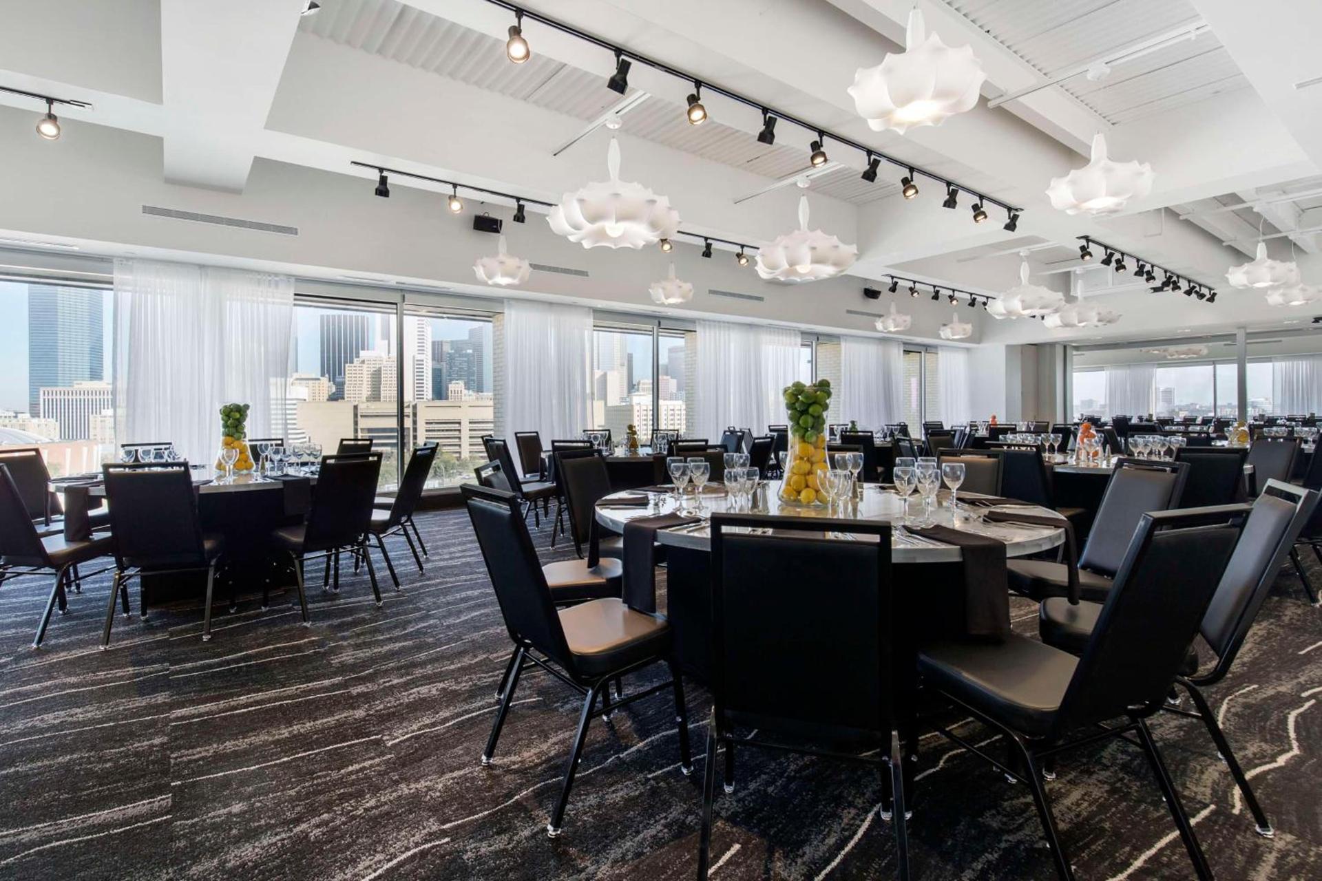 Lorenzo Hotel Dallas, Tapestry Collection by Hilton photo 41