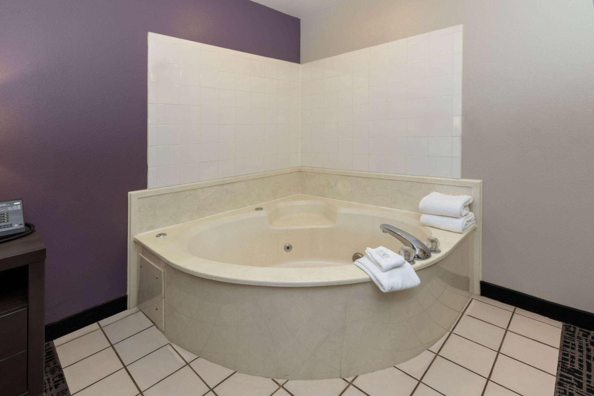 La Quinta by Wyndham Rockwall photo 23