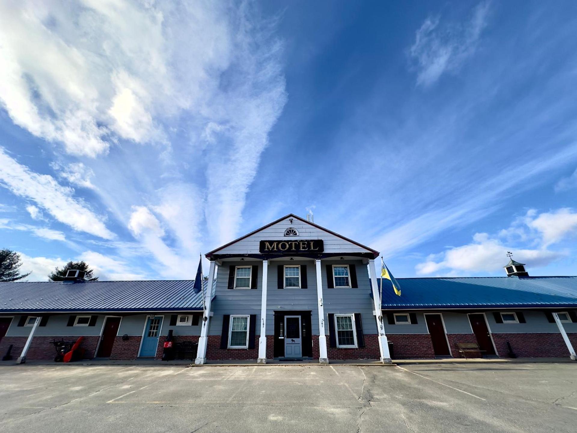 Colonial Valley Motel photo 1