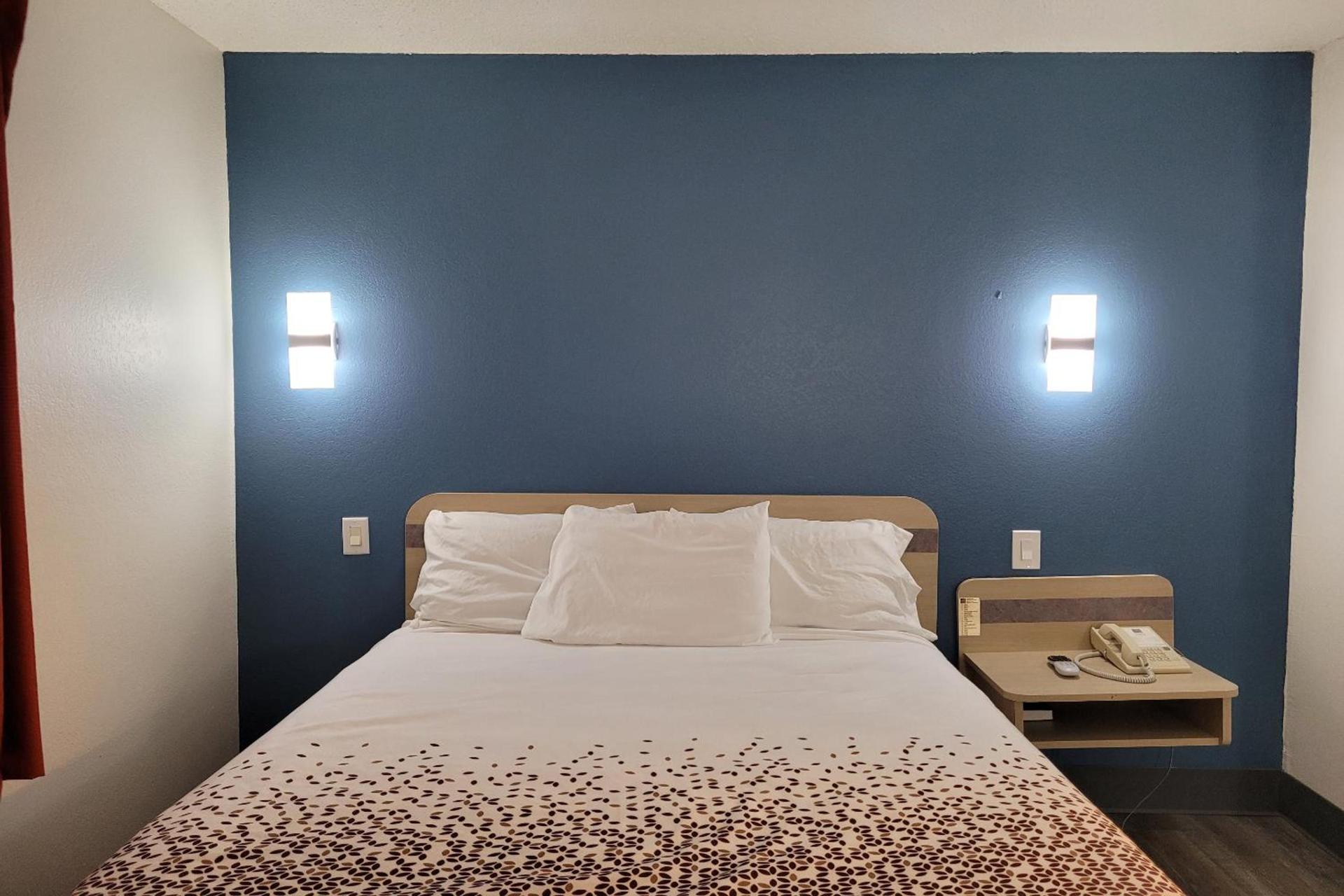 Modern Stay 39 Lakeview By OYO Minonk photo 39