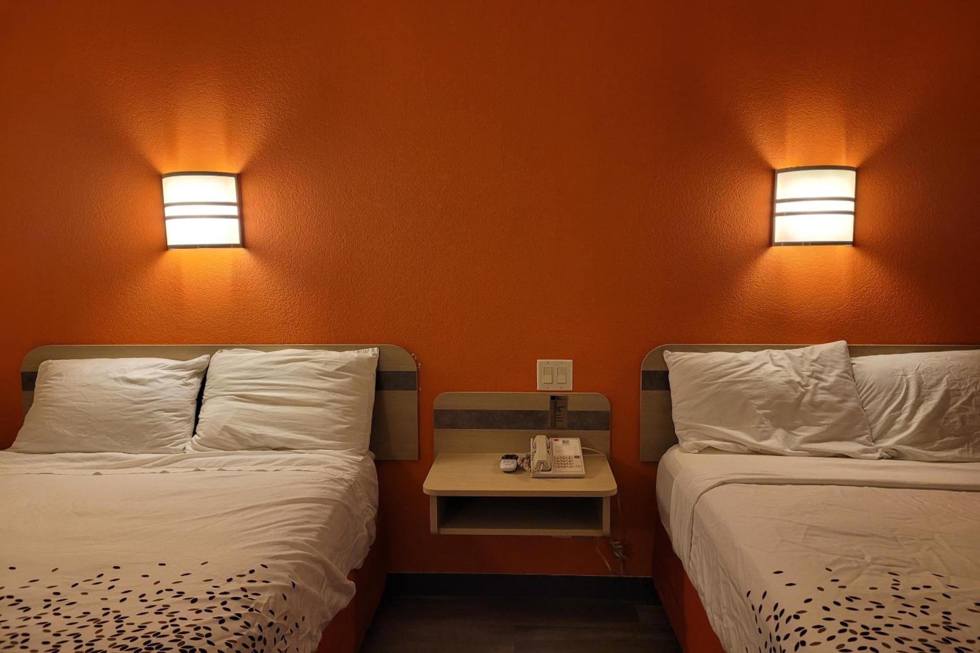 Modern Stay 39 Lakeview By OYO Minonk photo 76