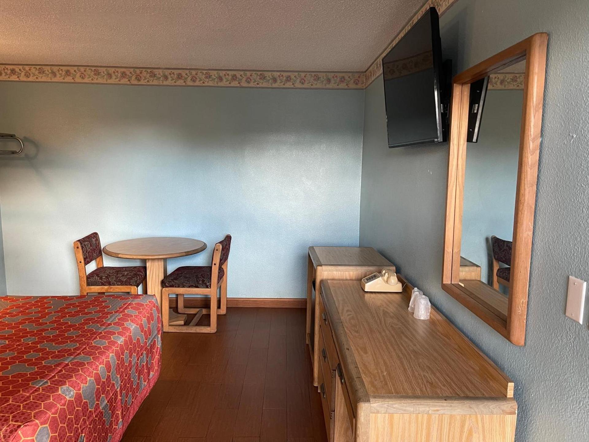 Chester Inn Motel photo 4