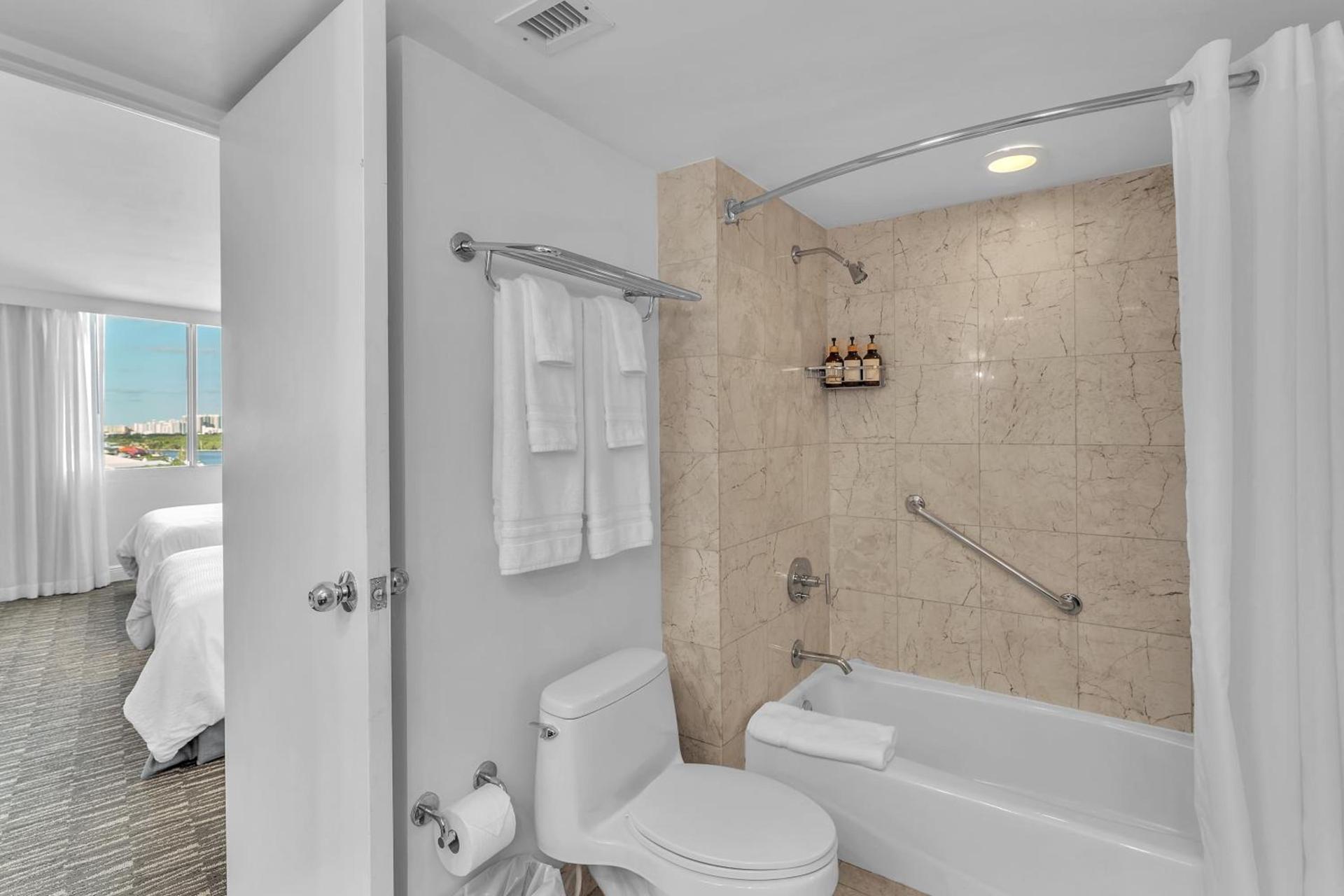 Eternal Sunrise Suite photo 16