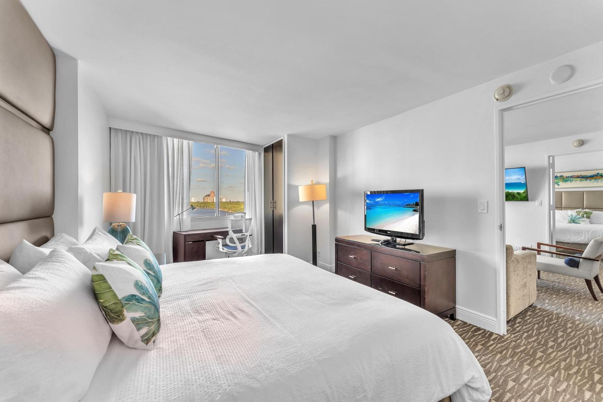 Eternal Sunrise Suite photo 34